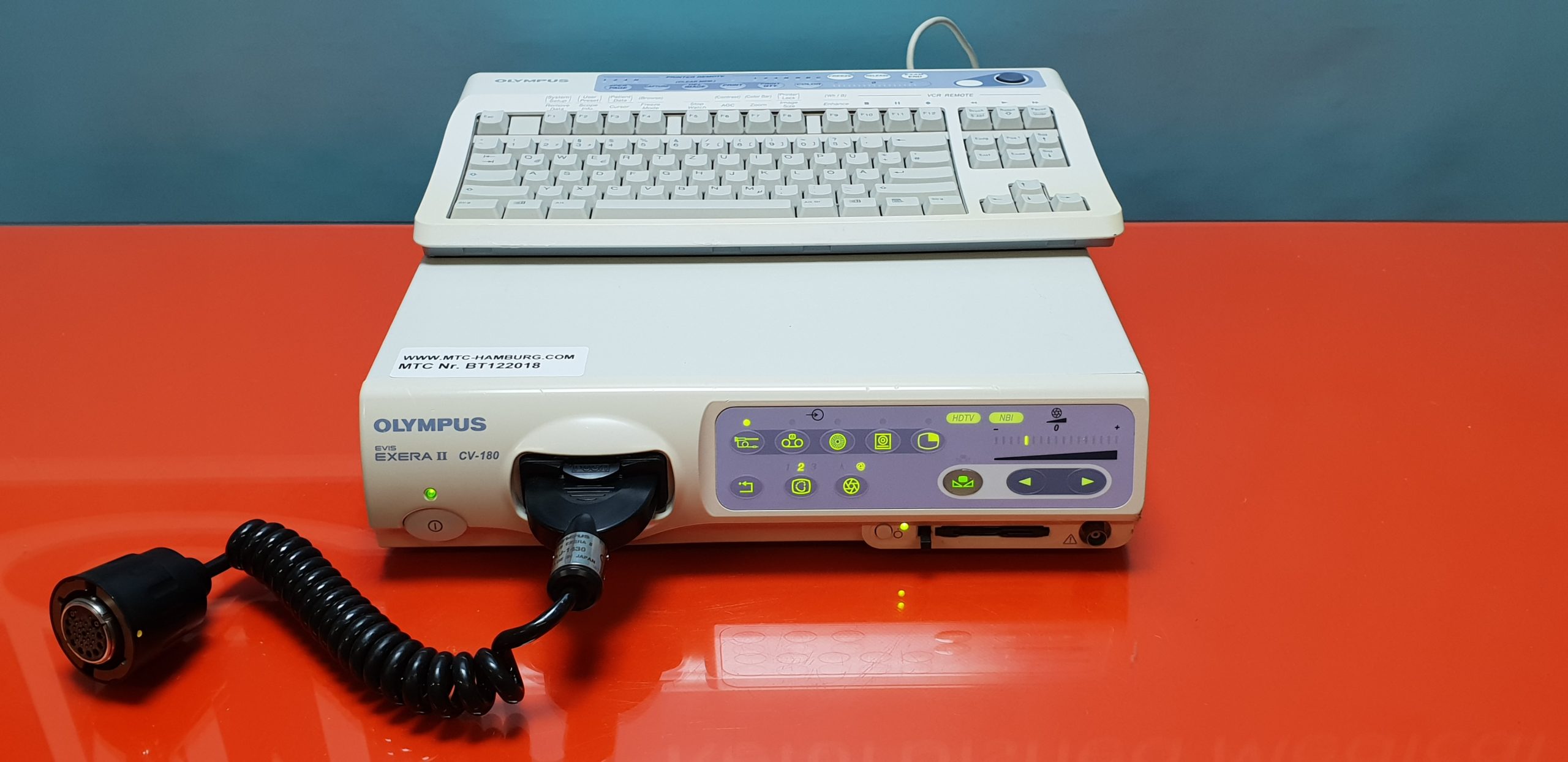 Olympus EXERA II CV-180 Video Processor mit Tastatur und MAJ-1430 Pigtail