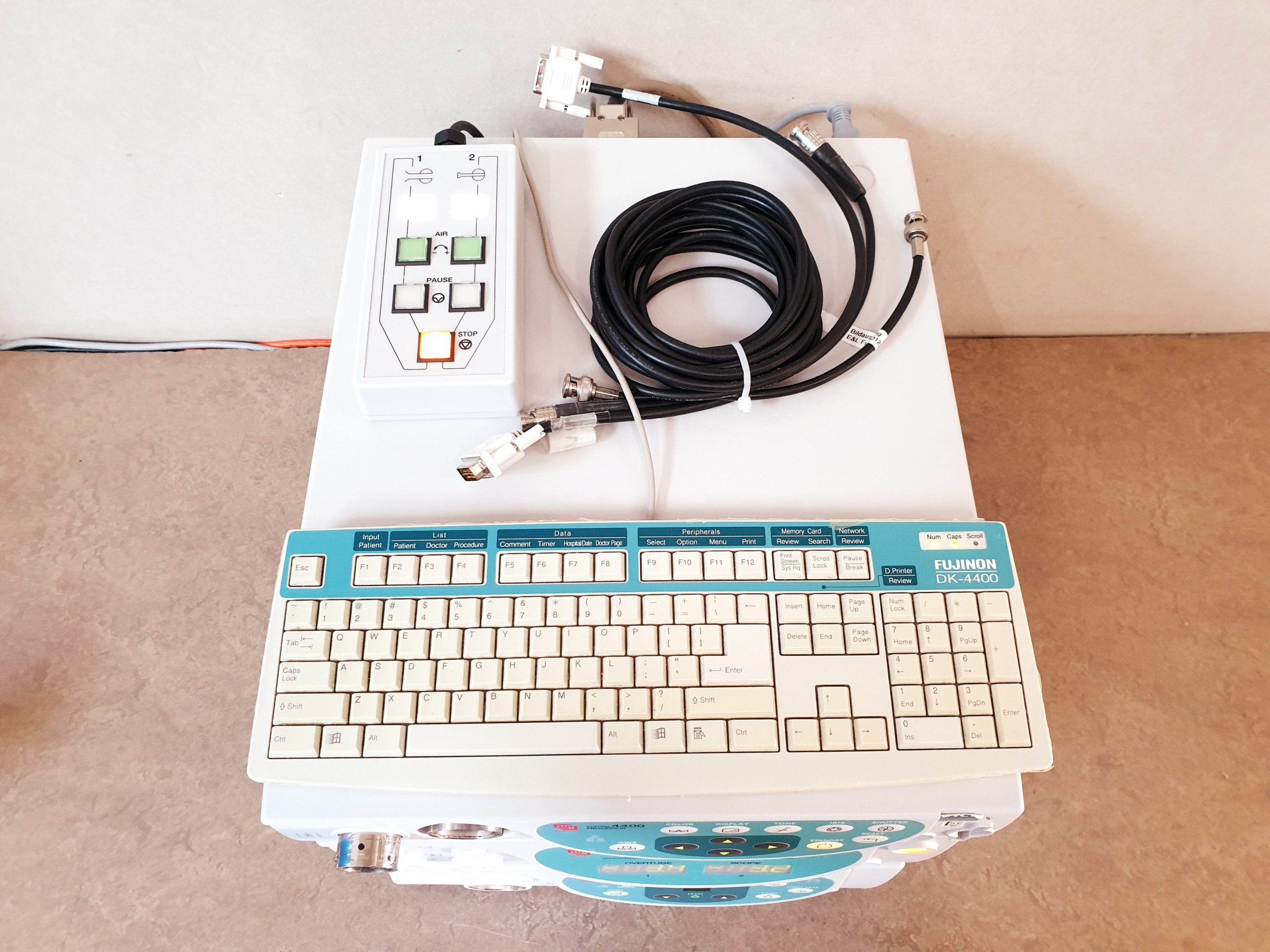 Fujinon Fuji VP-4400 HD Processor, Fujinon XL-4400 HD Light Source, Ballon Controller BP-20, Tastatur DK-4400
