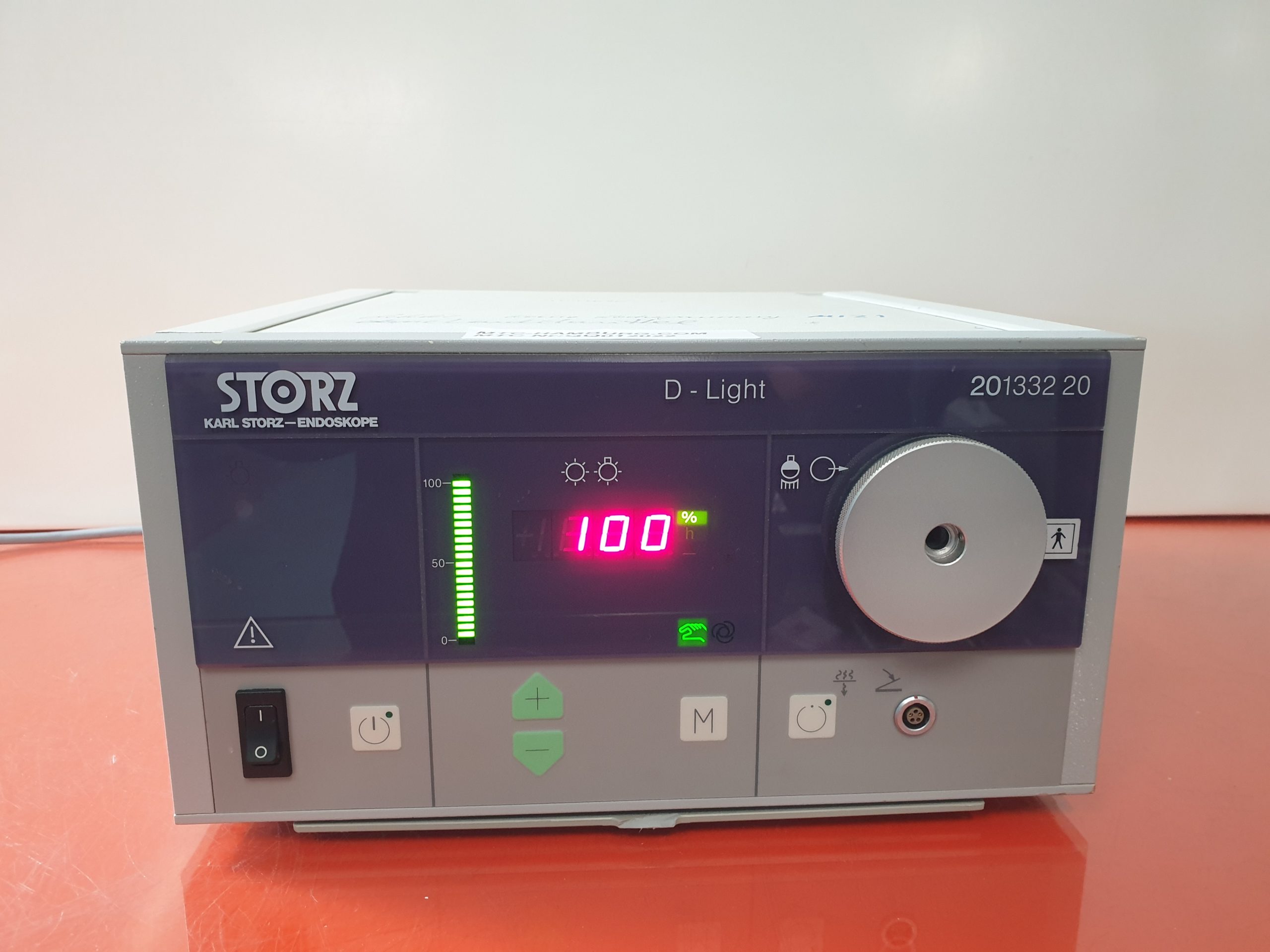 Karl Storz 201332 20 – 20133220 D-Light Light Source