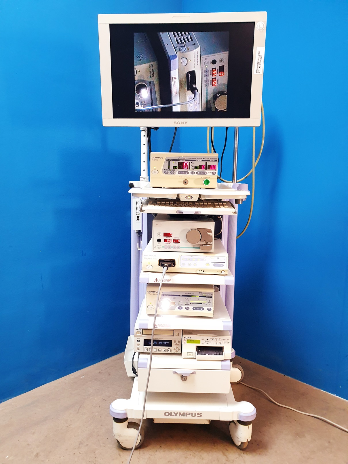 Olympus Laparaskopie Turm UHI-3 CV180 CLV-S45 LMD-2451MD HD Kamerakopf, ….