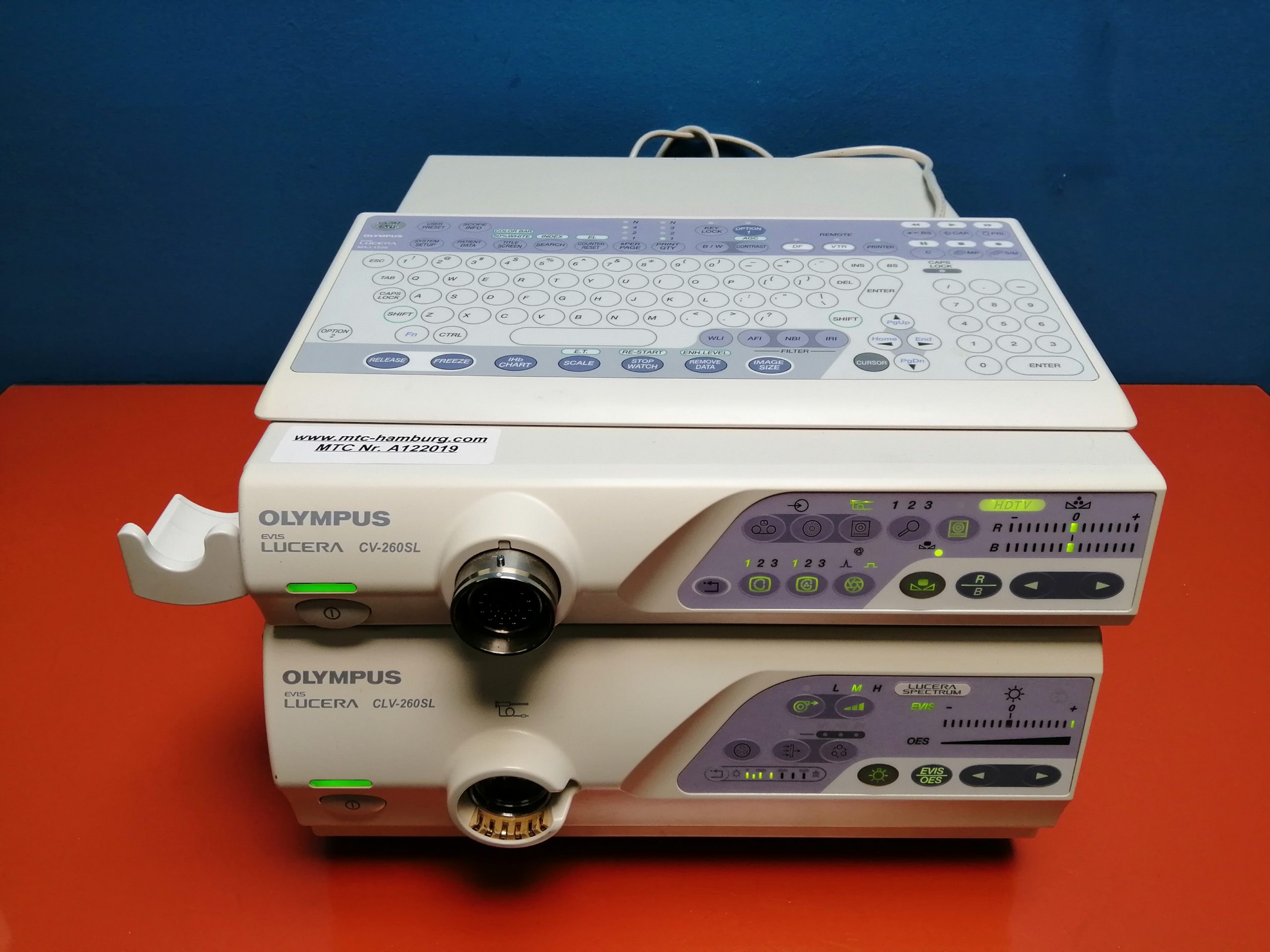 Olympus CLV-260 Prozessor, Lucera CV-260 Lichtquelle + Tastatur