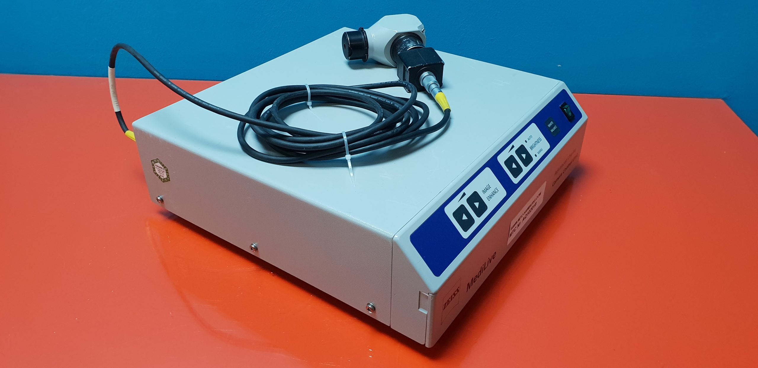 Zeiss MediLive 3 CCD MONO Camera Control mit Carl Zeiss Kamera