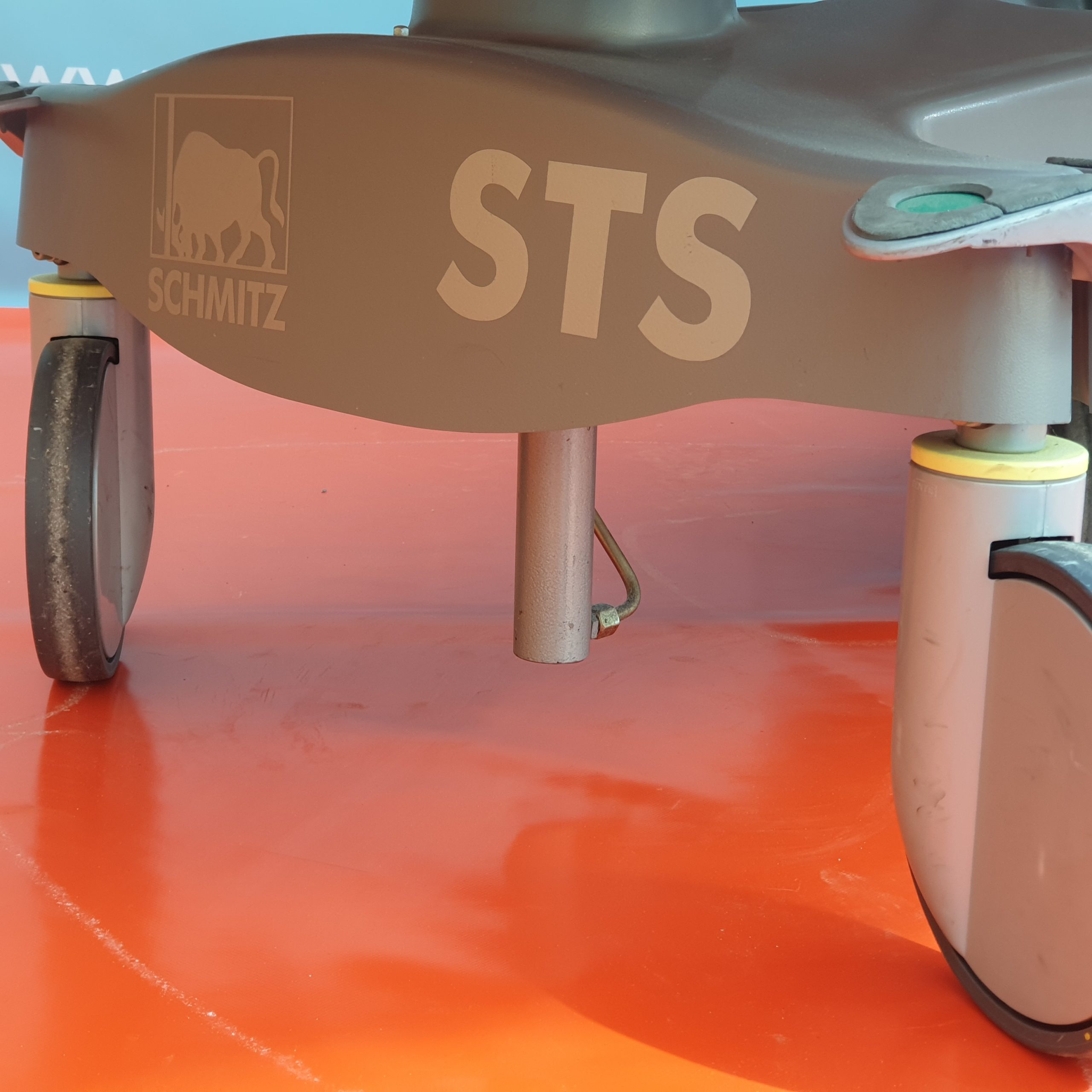 Schmitz U. Söhne 282 // 282.100 – Patiententransporter für Notfall und Ambulanz // Transporter Liege Emergency Stretcher