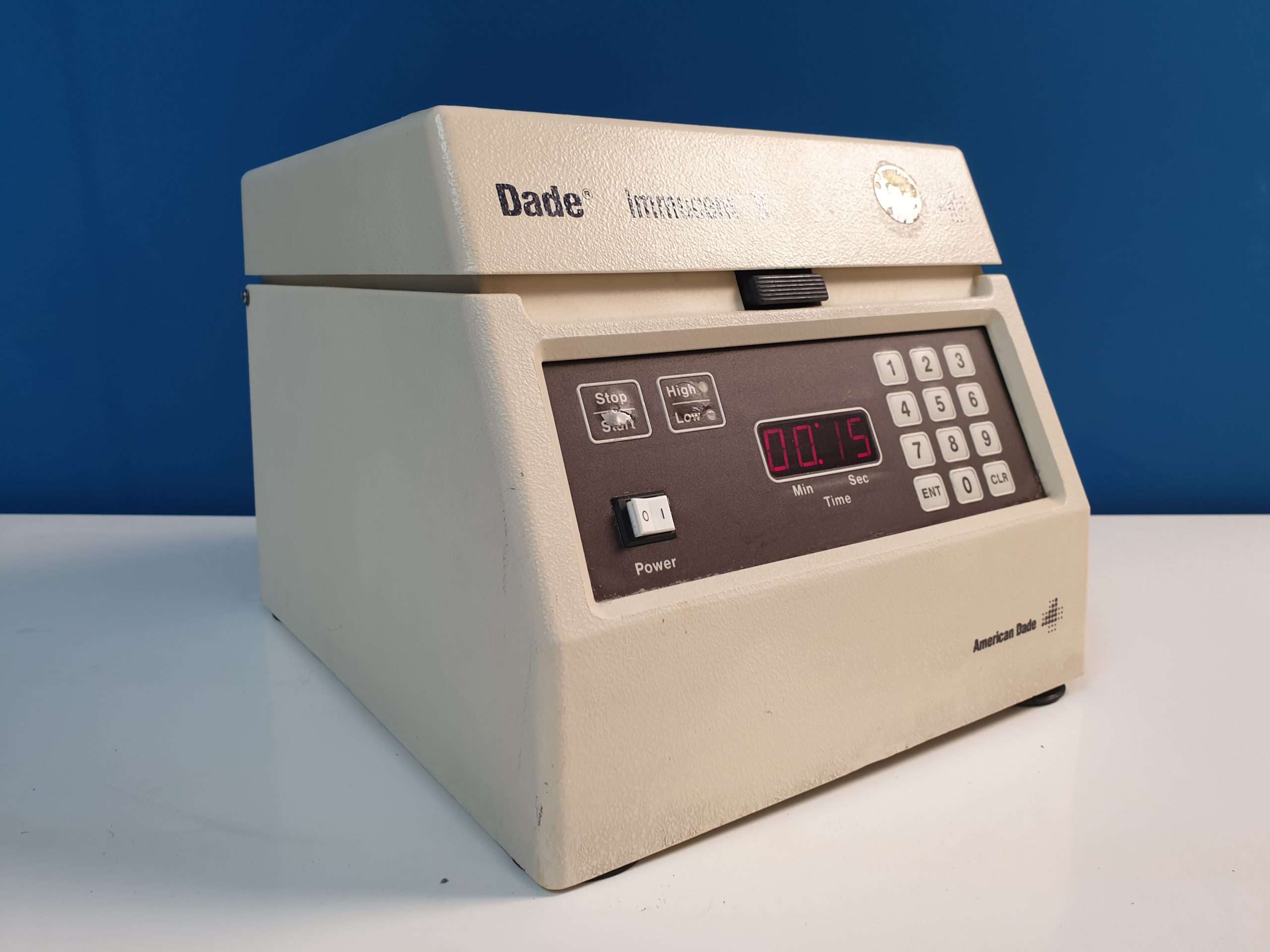Dade Immucent II Zentrifuge