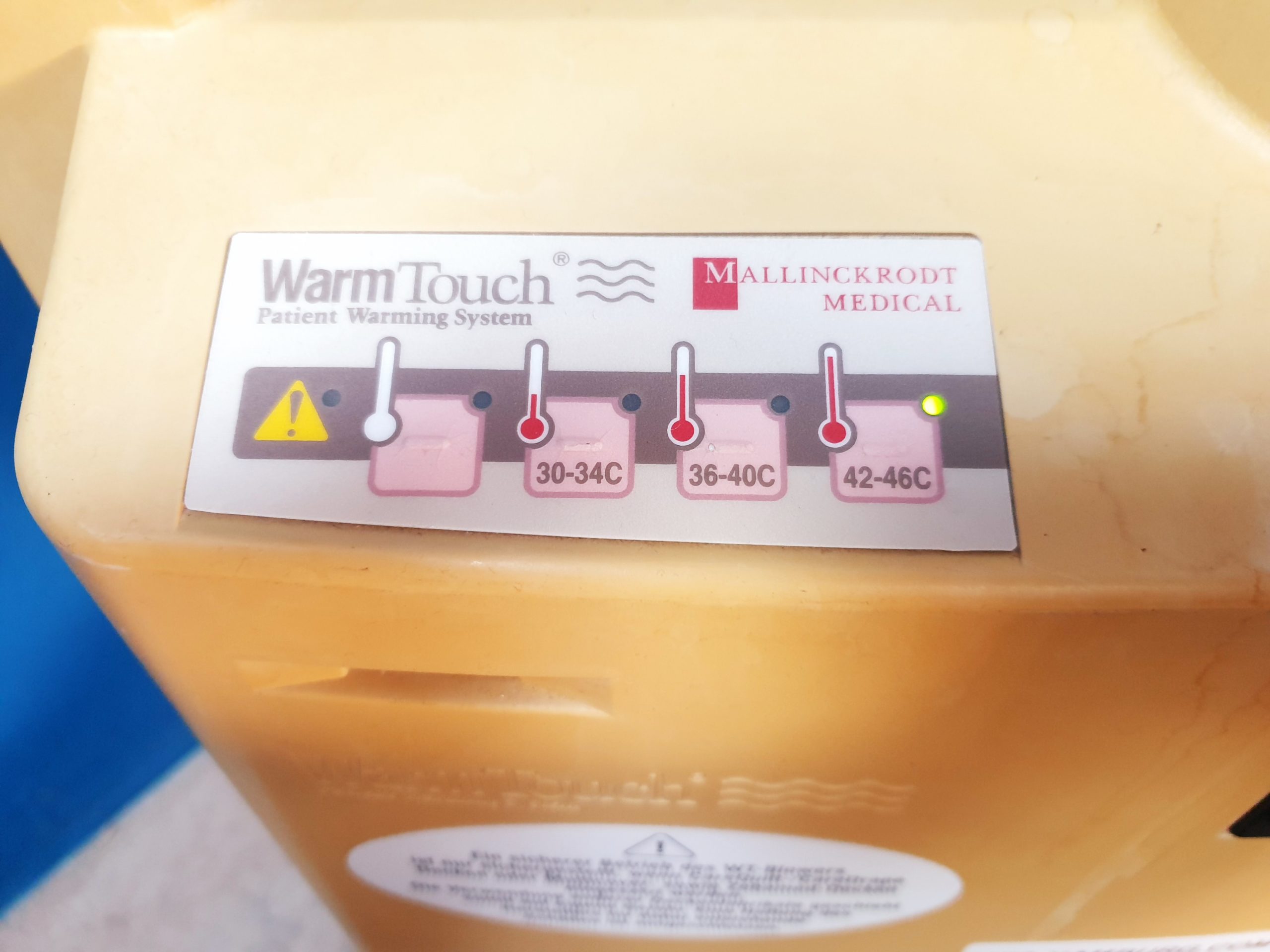 Nellcor Warm Touch 501-5800 – Wärmegerät – Vergelbt