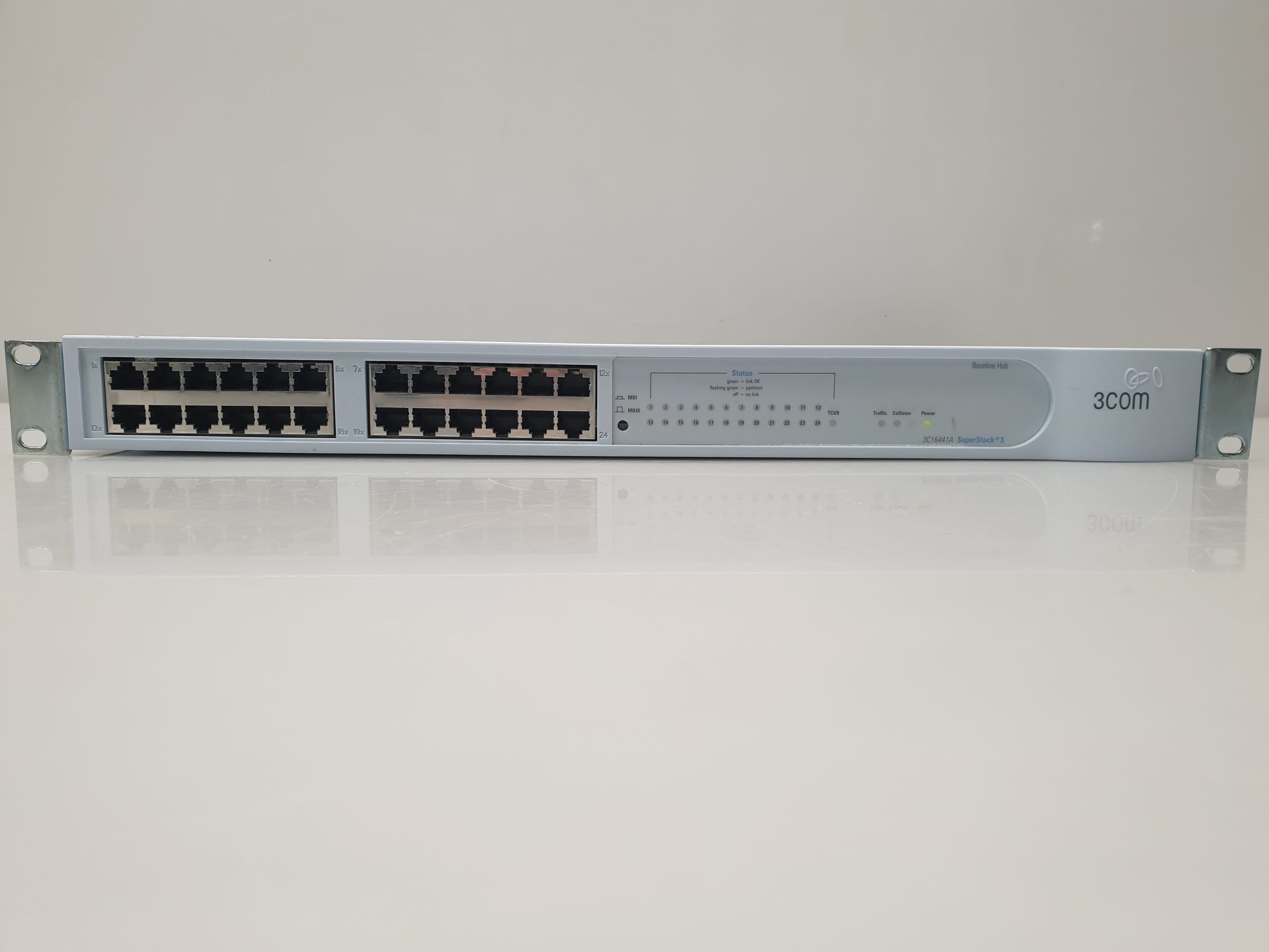3Com SuperStack 3 3C16441A 24-Port Netzwerk-Switch 10100 Netzwerk
