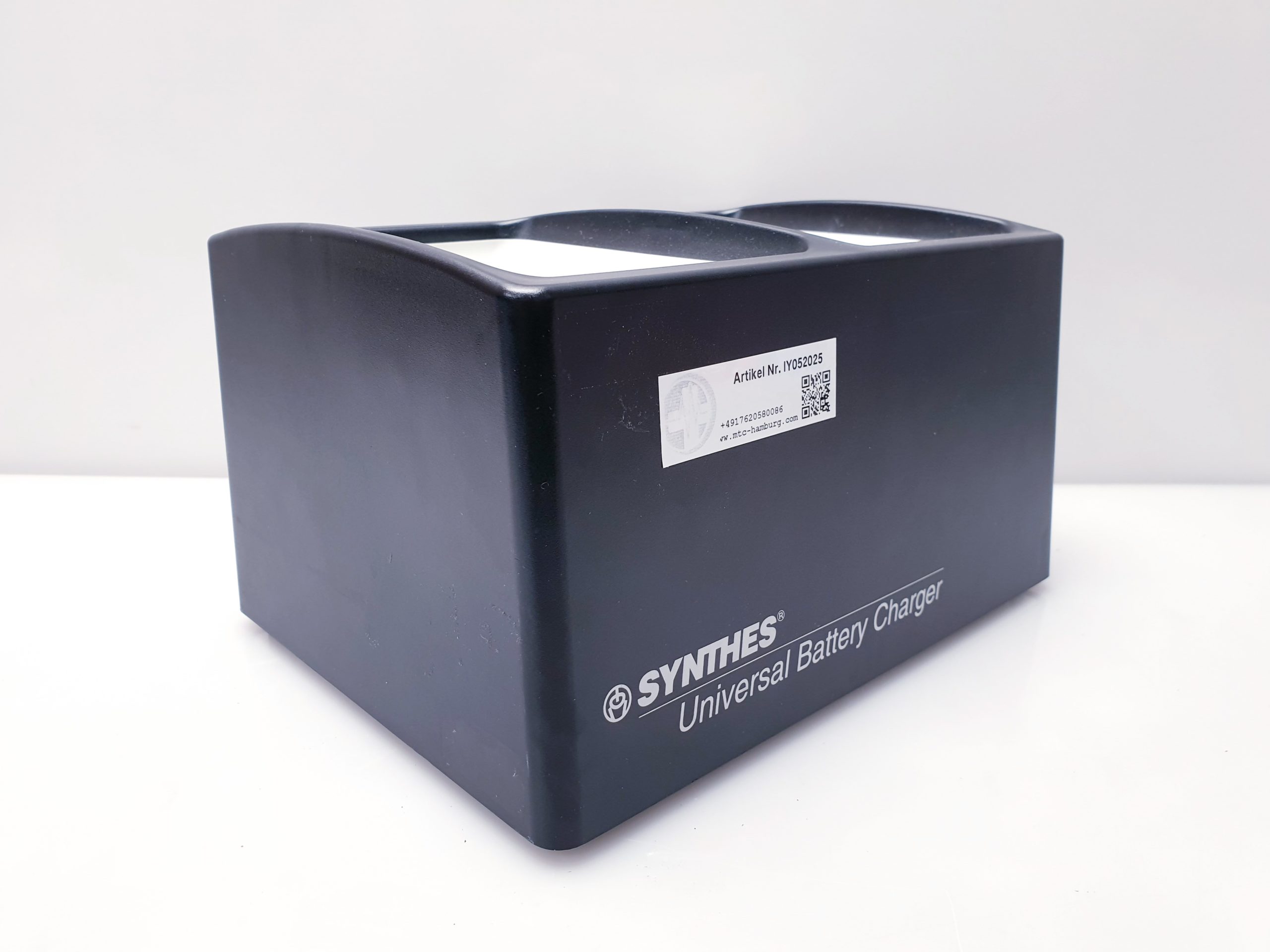 Synthes 530.600 Universal Battery Charger