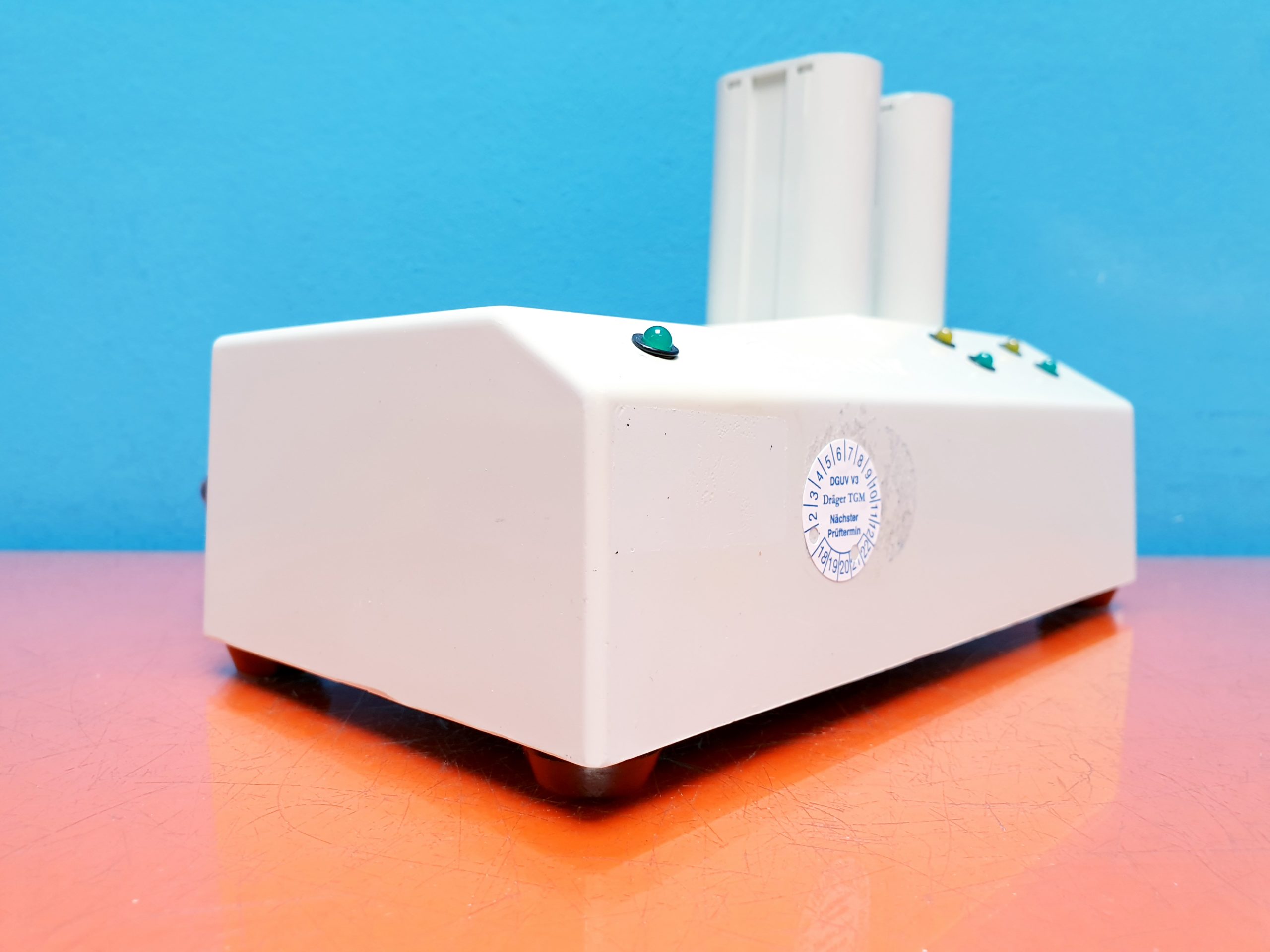 Aesculap GA604 // GA 604 Ladegerät + GA605 GA 605 AKKUS für Dermatome G650….
