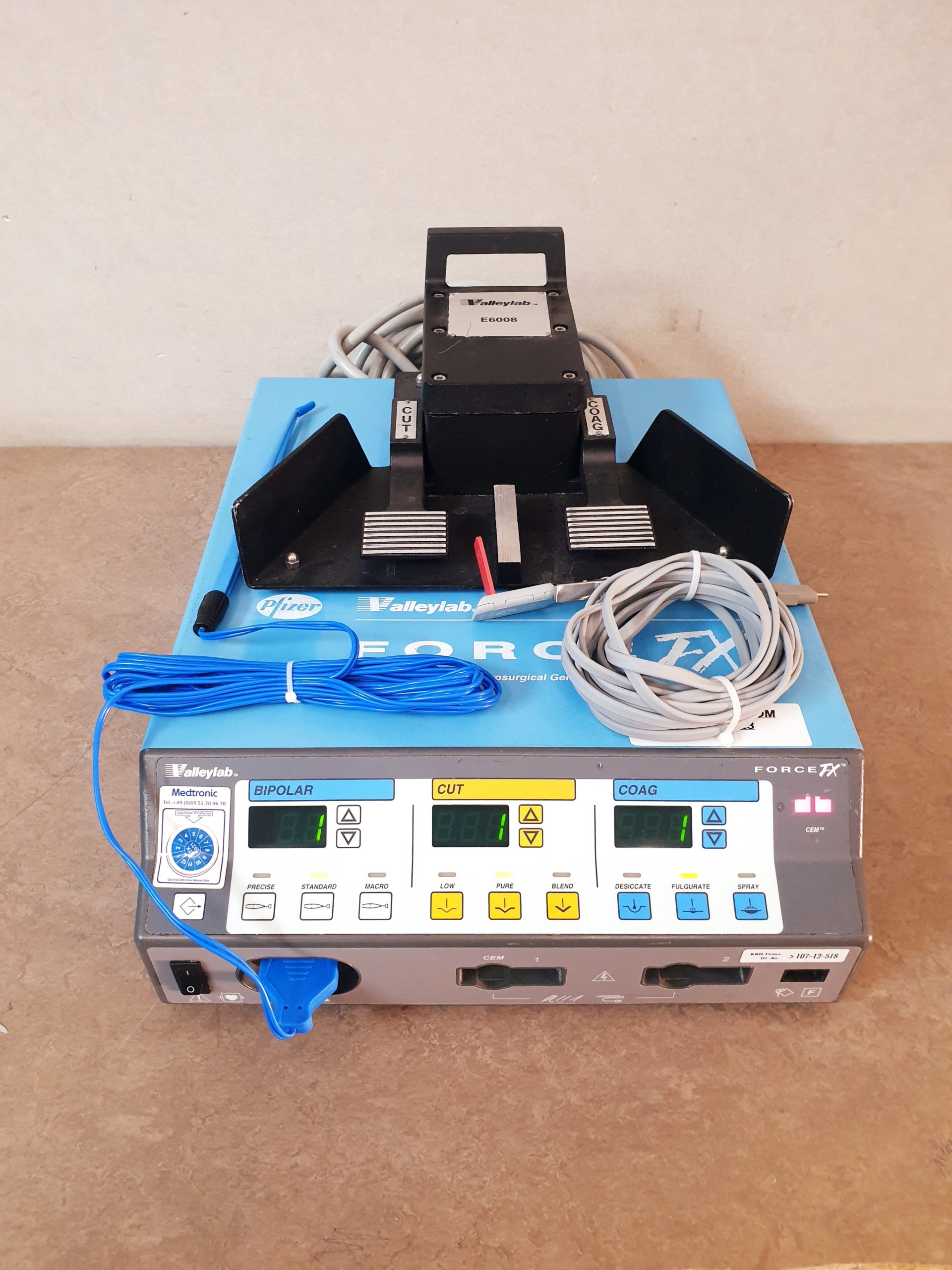 VALLEY LAB Force FX-8 // FX 8 Electrosurgical Unit mit Fußschalter