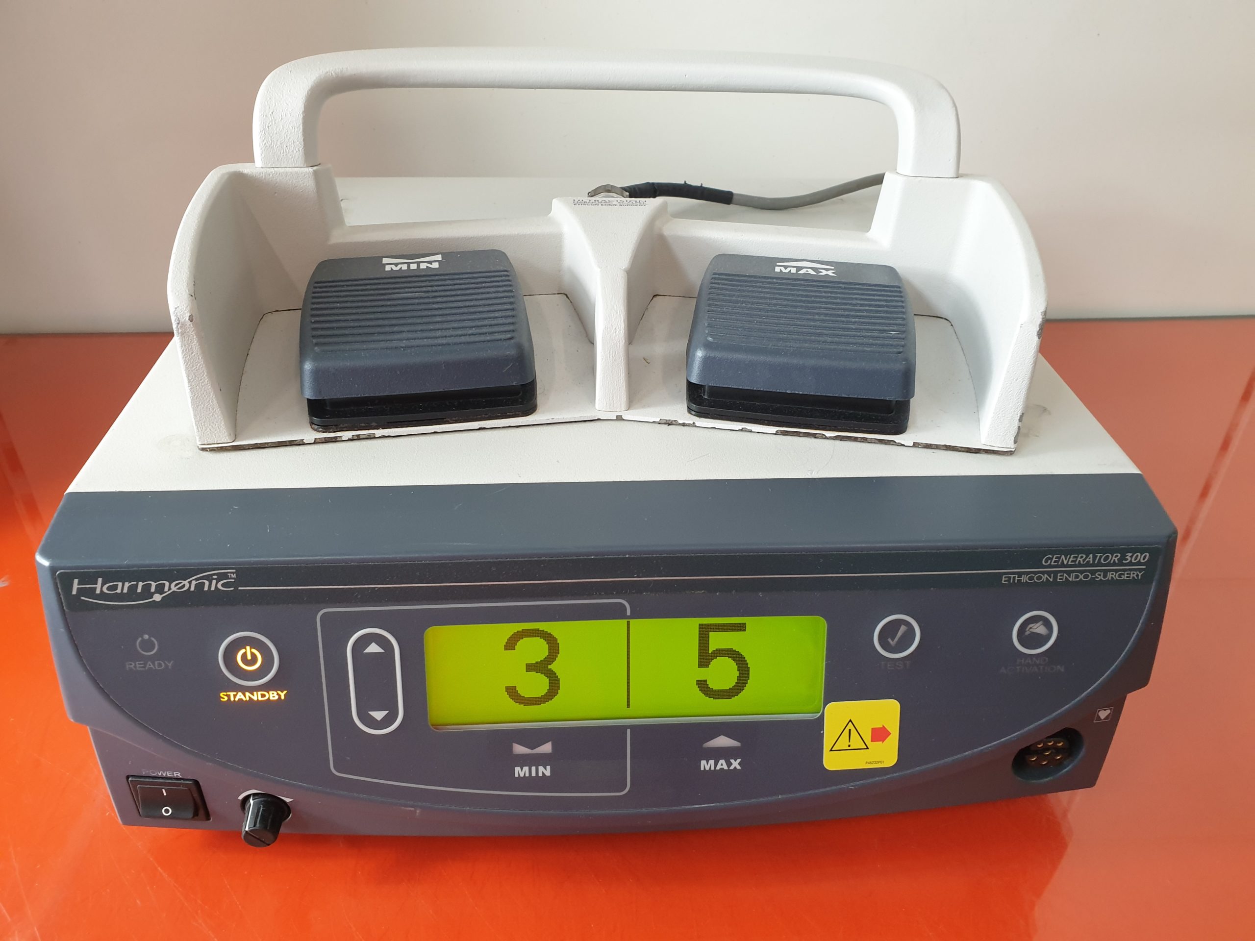 JOHNSON & JOHNSON HARMONIC GENERATOR 300