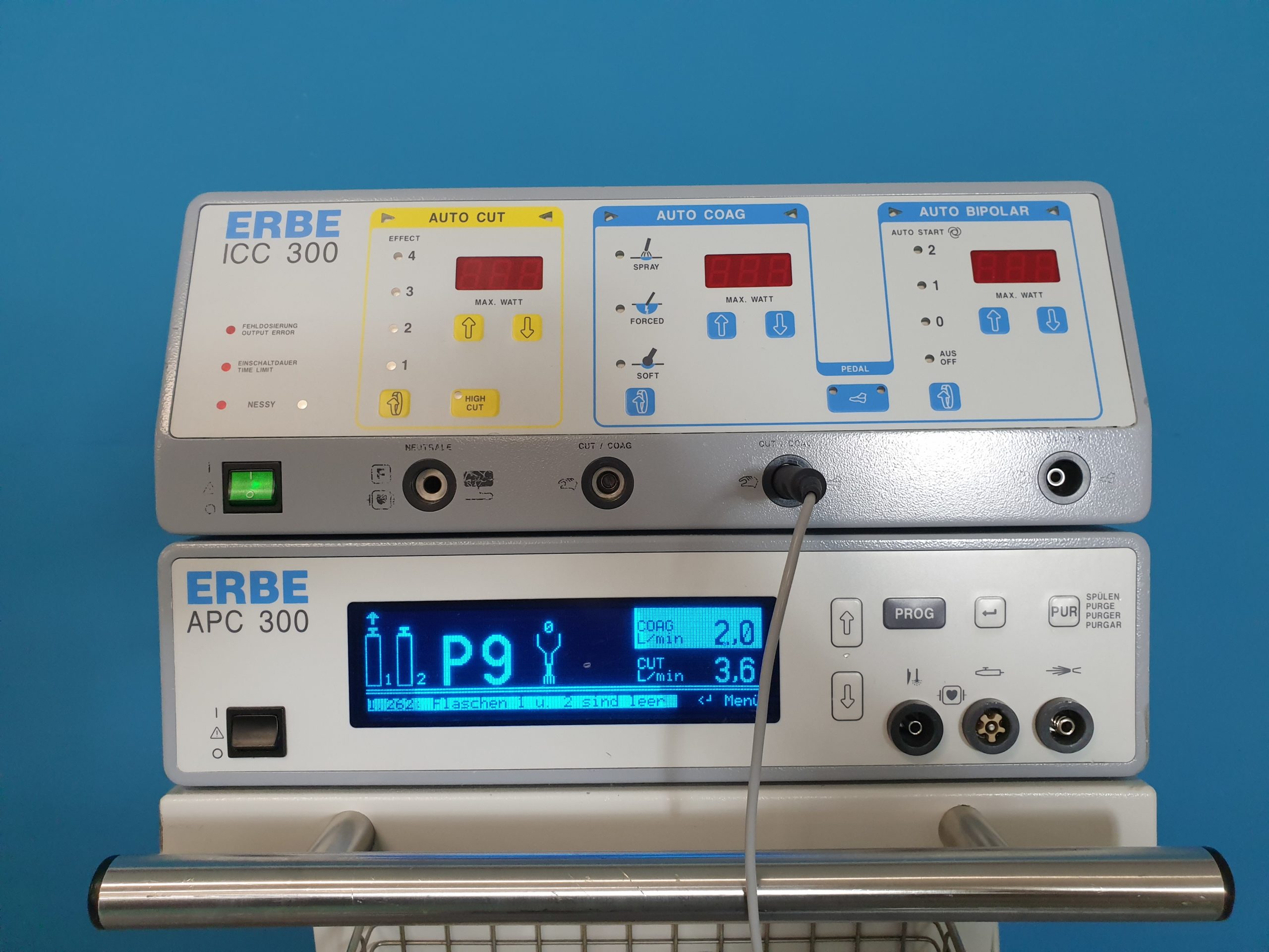 Erbe ICC300 // ICC 300 + ERBE APC 300 HF Chirurgiegerät