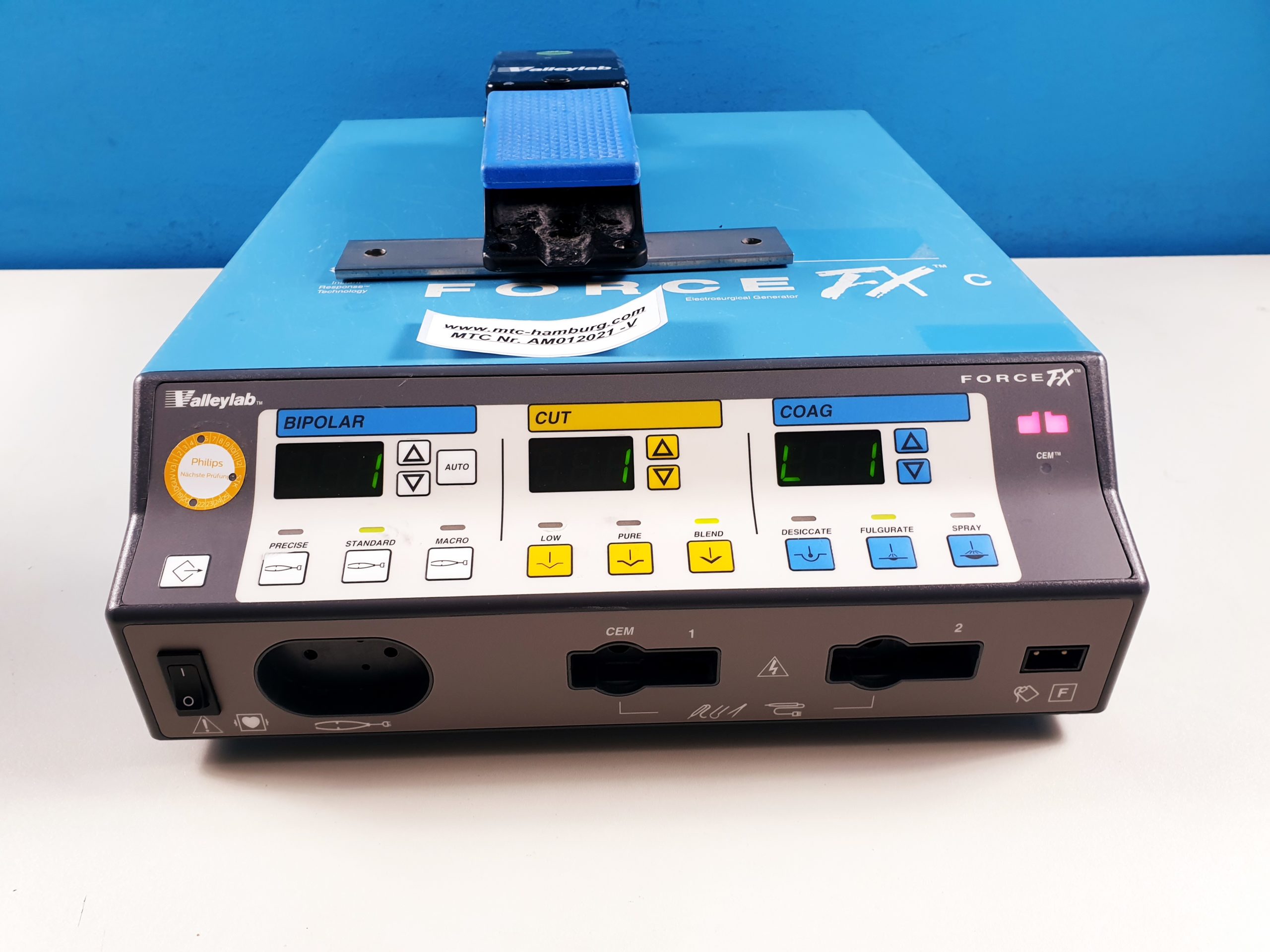 VALLEYLAB Force FX-C FX-8CA Electrosurgical Unit + Fussschalter