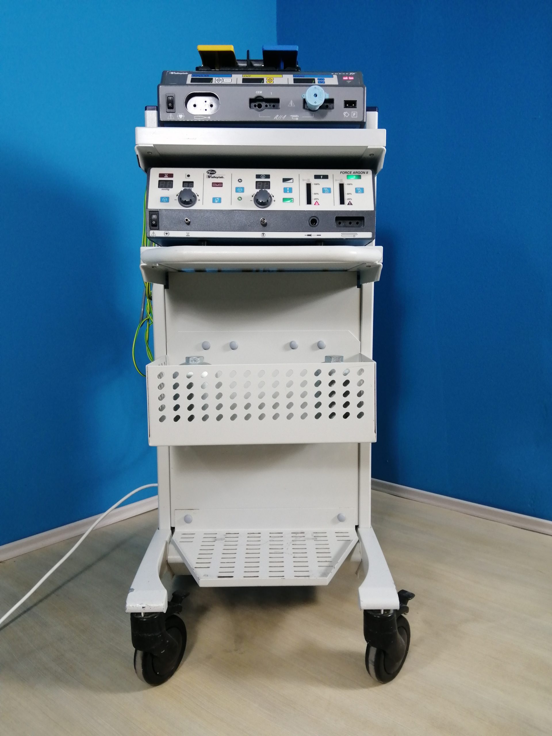 Valleylab Force Fx FX-8A Electrosurgical Generator + Force Argon II ELECTRSURGICAL Generator