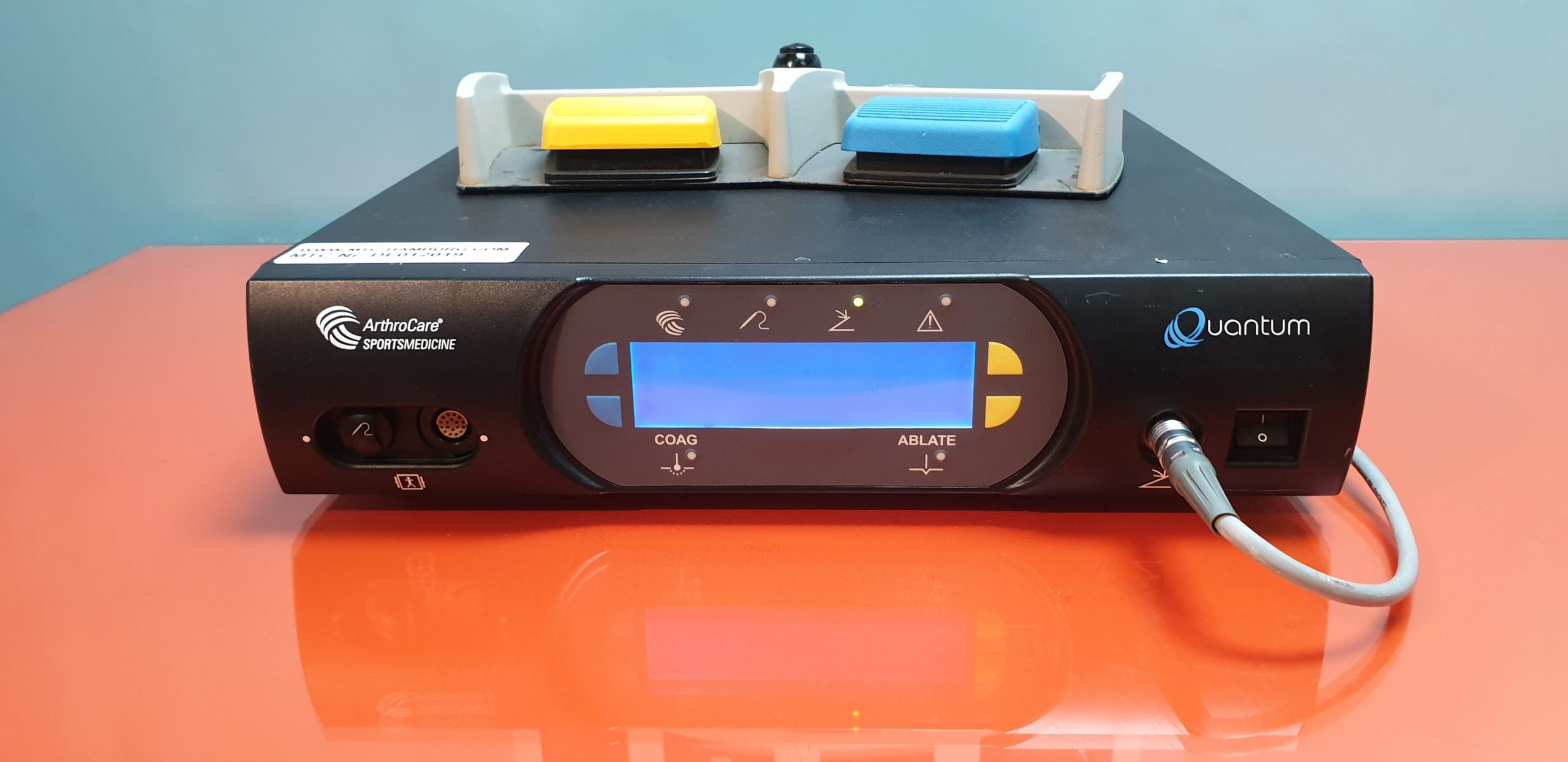 ArthroCare Sportmedizin Quantum RF 12000 mit Fußpedal