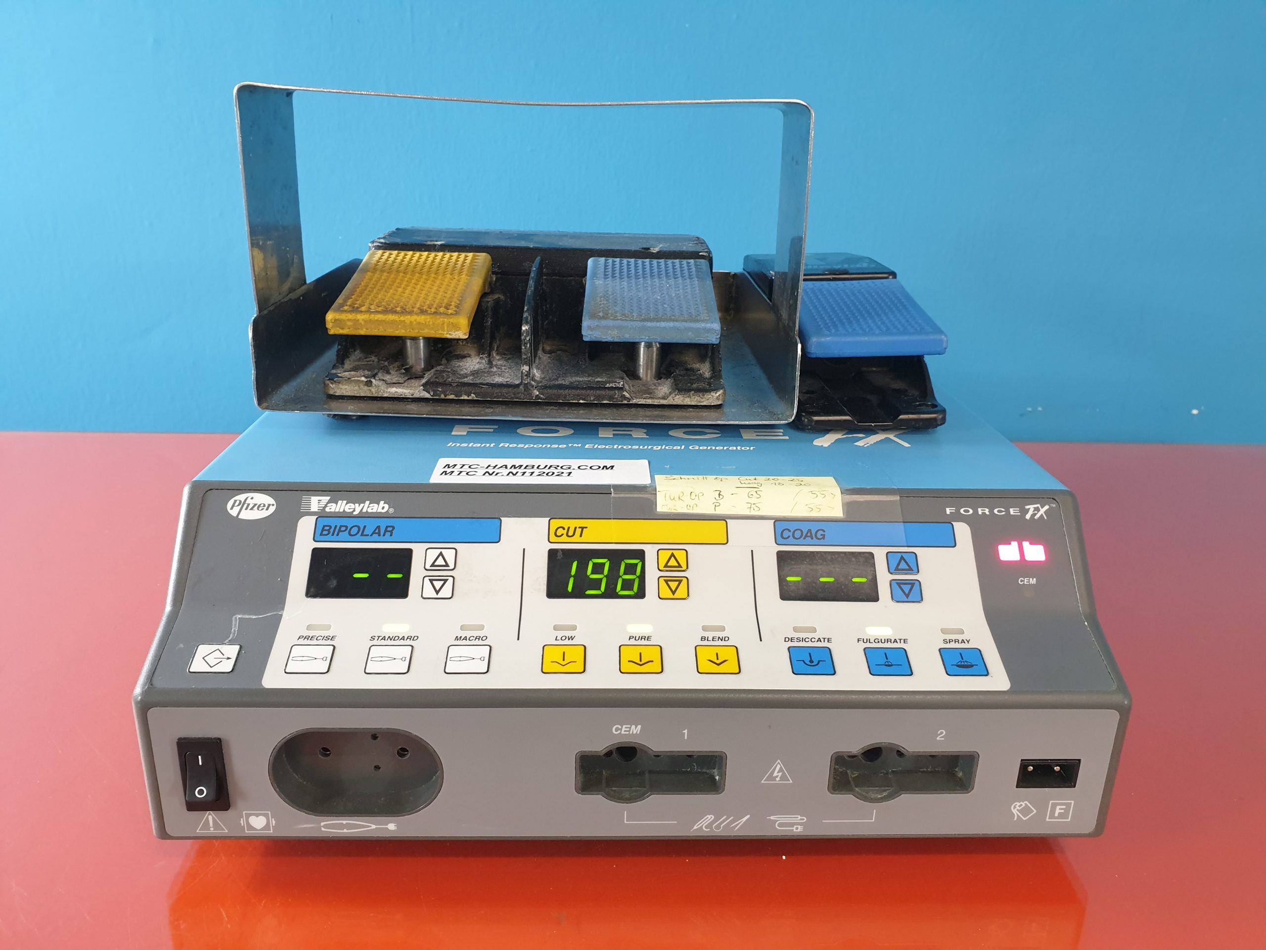 Valleylab Force Fx // FX-8 Electrosurgical Generator