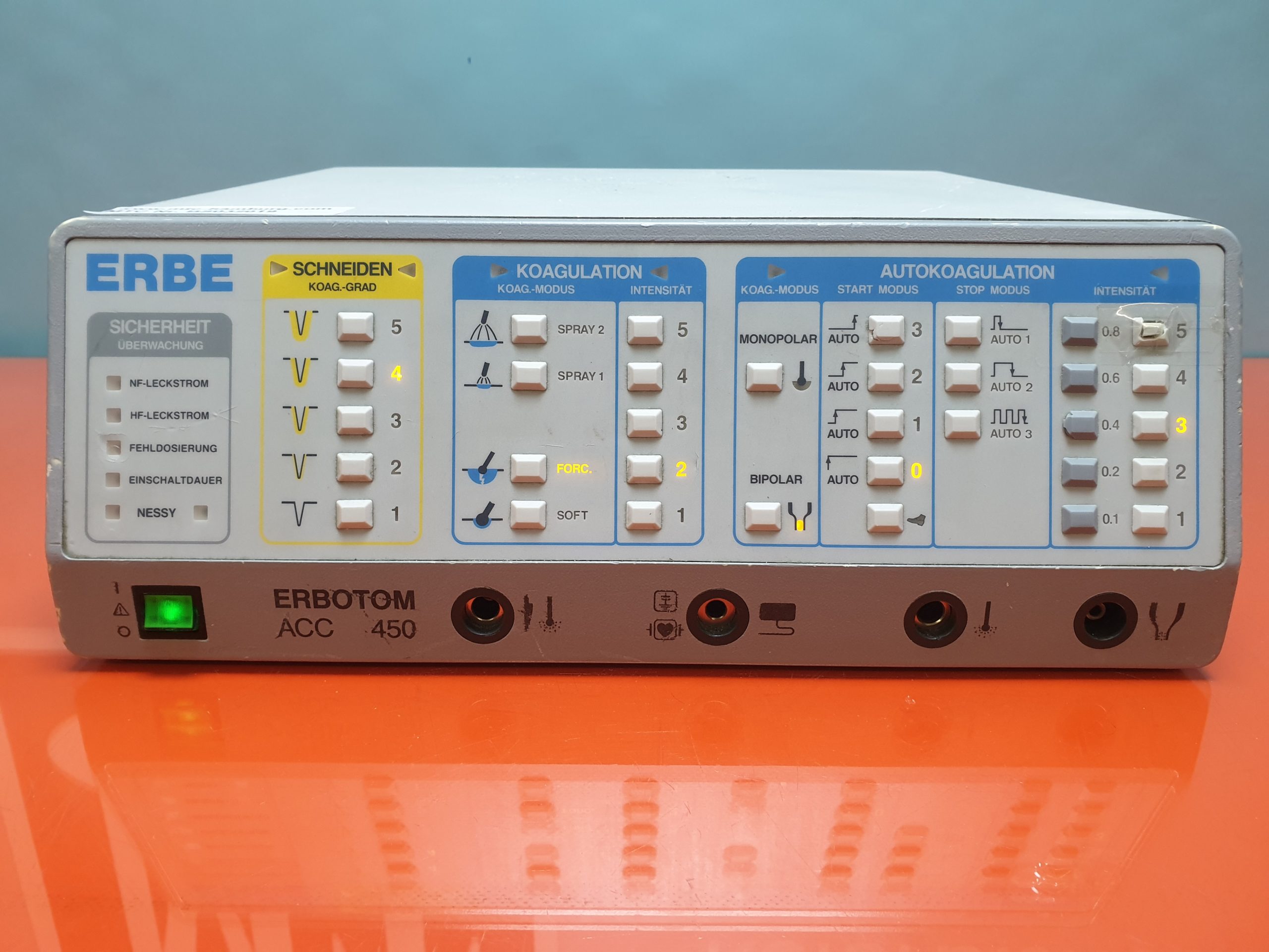 ERBE Erbotom ACC 450 // ACC450 HF-Chirurgiegerät 460 Watt Leistung