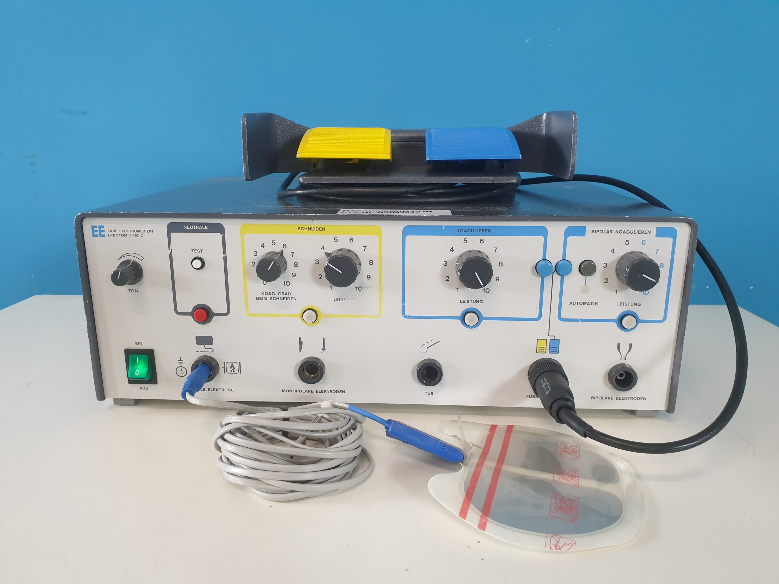 Erbe Elektromedizin Erbotom T400 C //Erbe Fußschalter Fußpedal T Serie