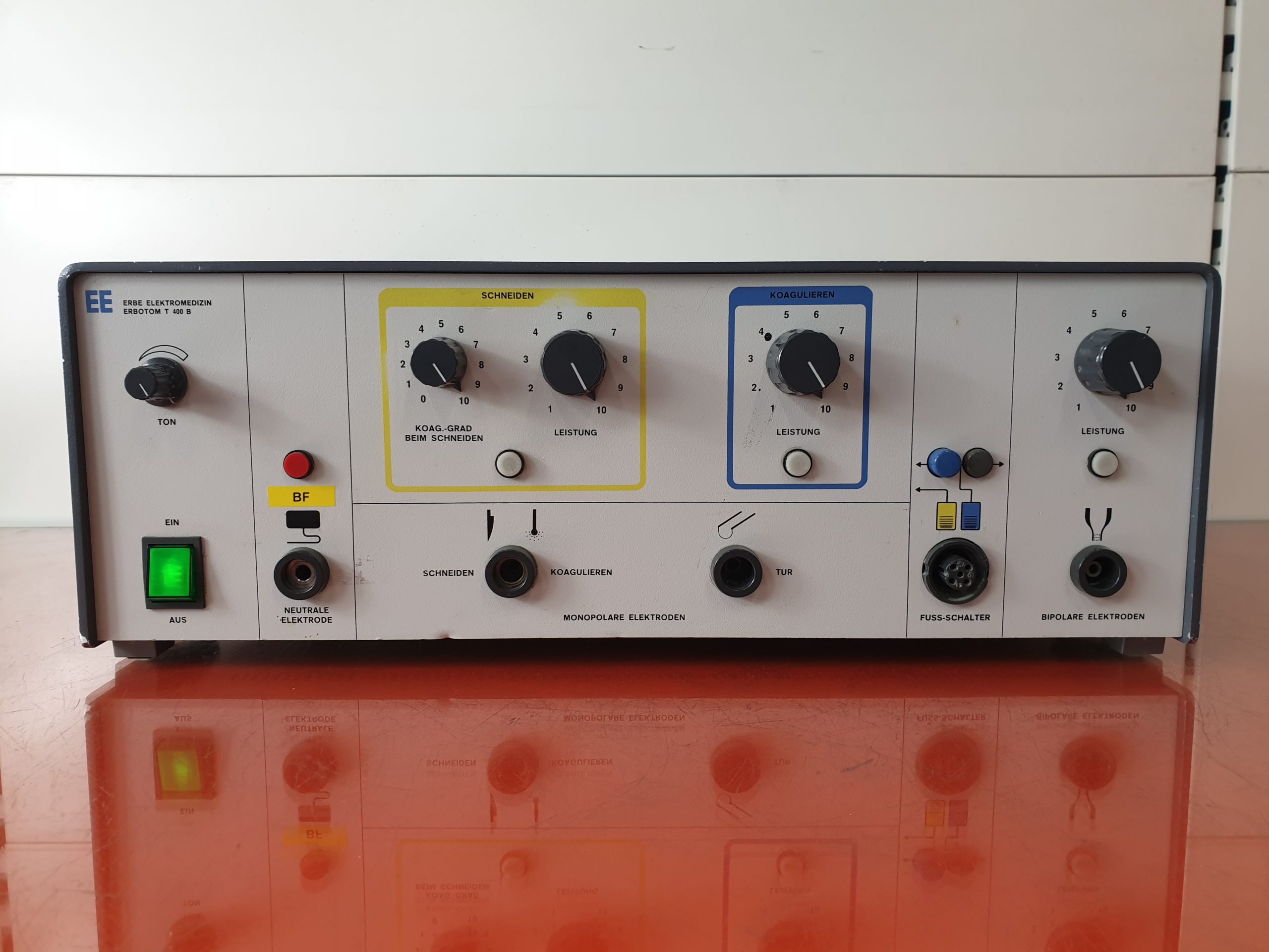 Erbe Elektromedizin Erbotom T400 B // T400 B / HF-Gerät