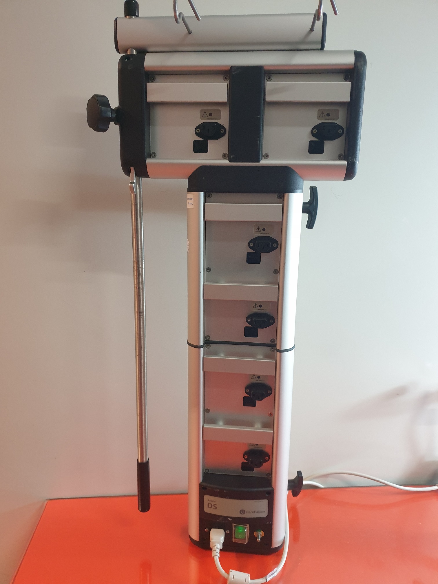 Care Fusion Alaris Asena DS Dockingstation für 06 Pumpen