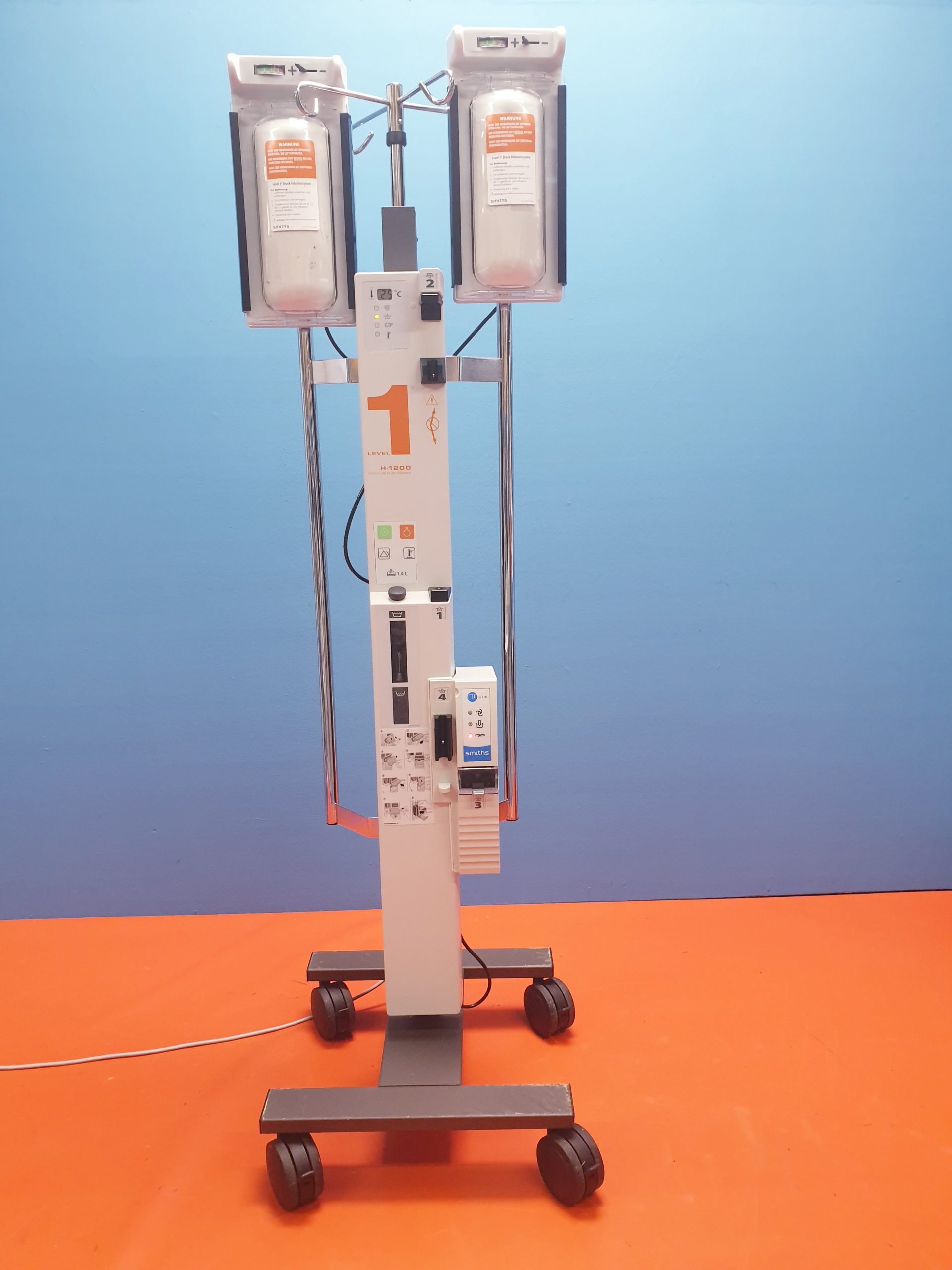Smiths Level 1 H-1200 Fast Flow Fluid Warmer with 2 x H-2 Pressure Chambers (Powers Up)