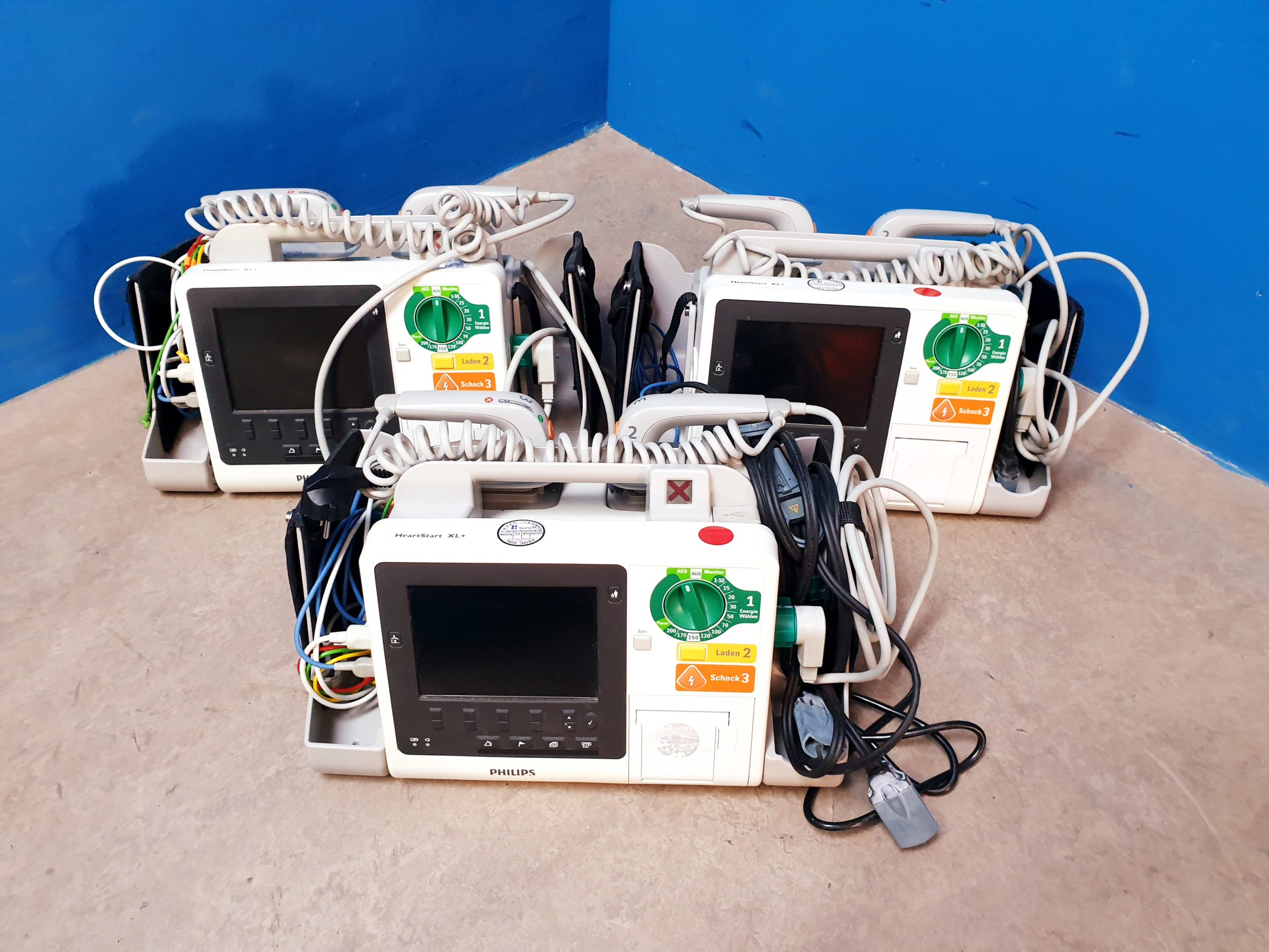 PHILIPS HeartStart XL+ Defi Defibrilator DOM 2012