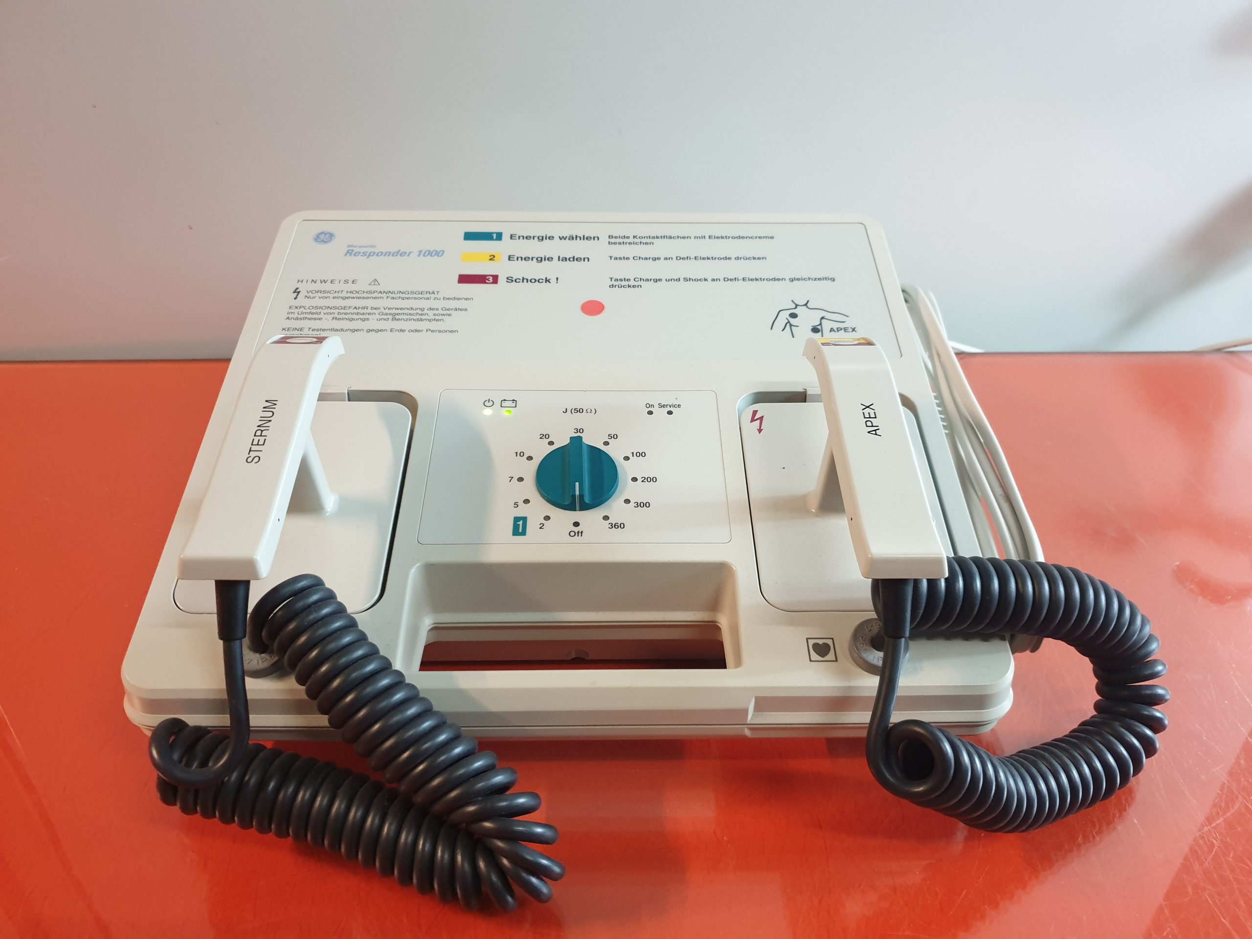 GE Healthcare Hellige Marquette Responder 1000 Defibrillator – Netzbetrieb – Akkuleistung ist uns unbekannt
