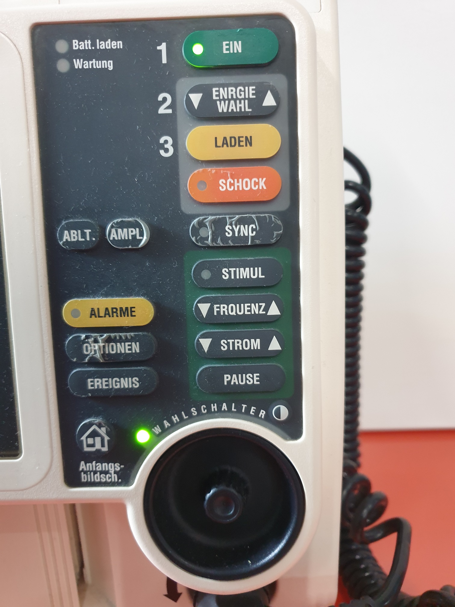 Medtronic Physio Control Lifepak 12 biphasischer Defibrillator