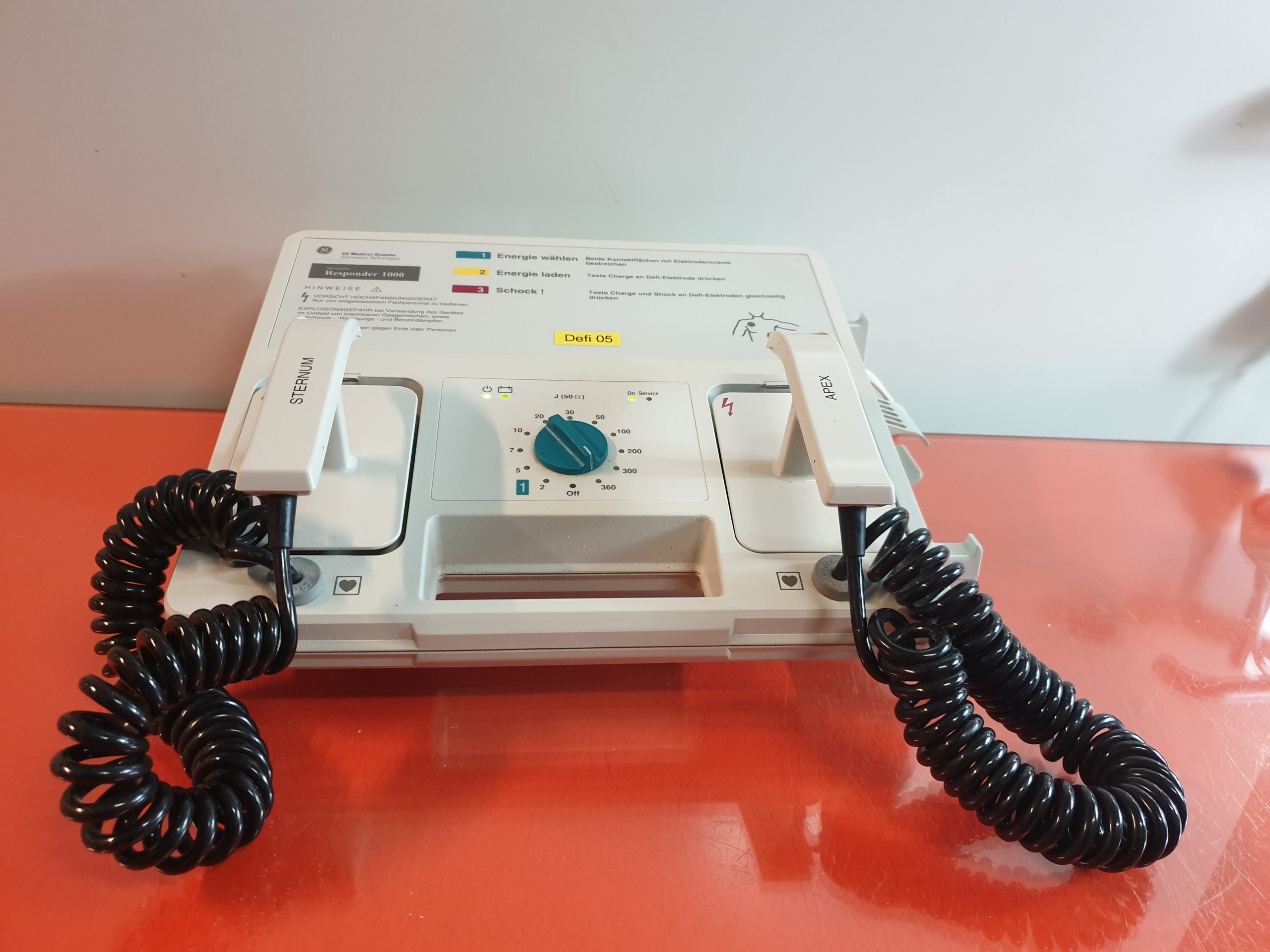 GE Healthcare Hellige Marquette Responder 1000 Defibrillator – Netzbetrieb – Akkuleistung ist uns unbekannt–