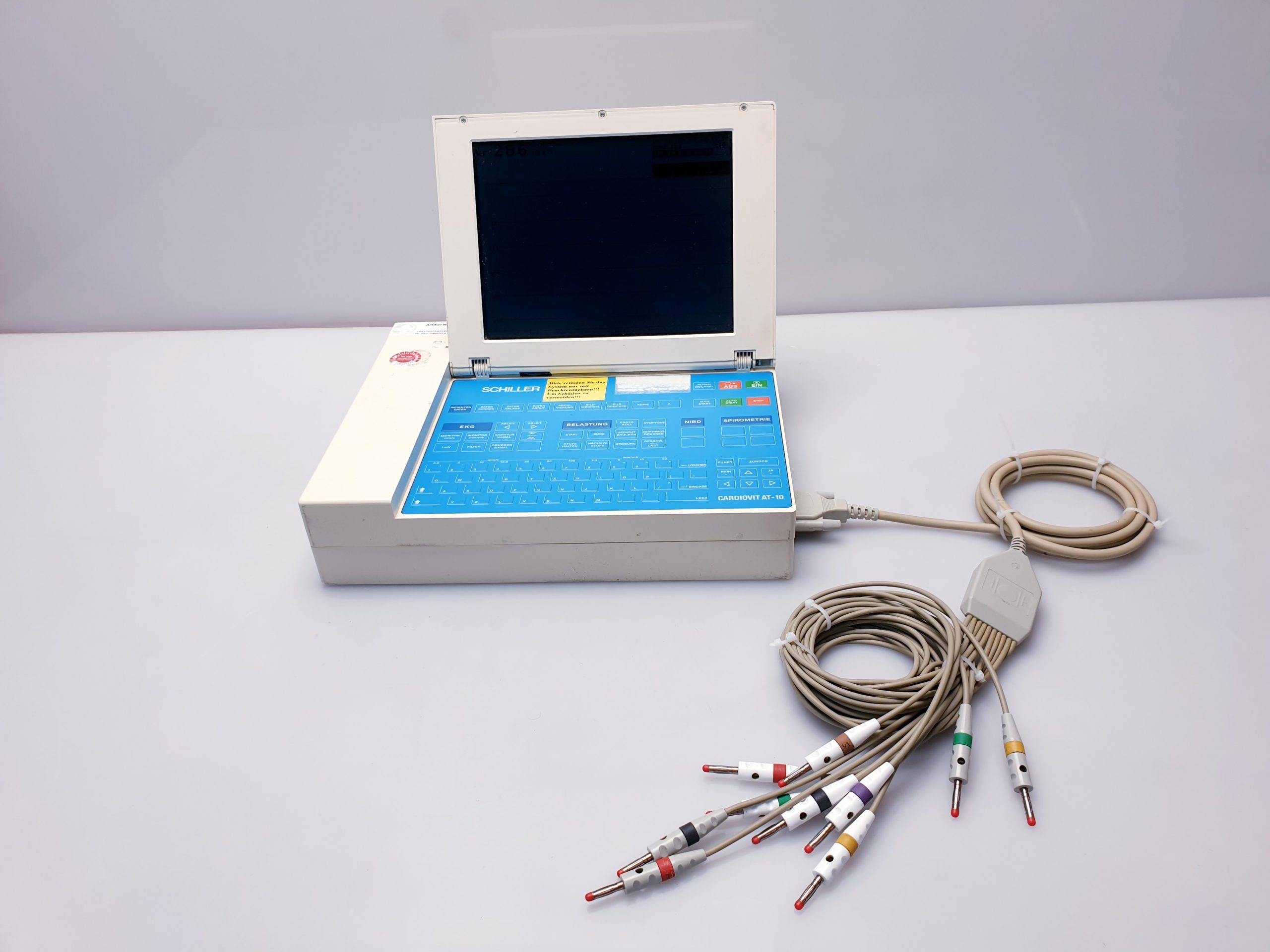Schiller AT-10 – EKG mit Ableitungskabel