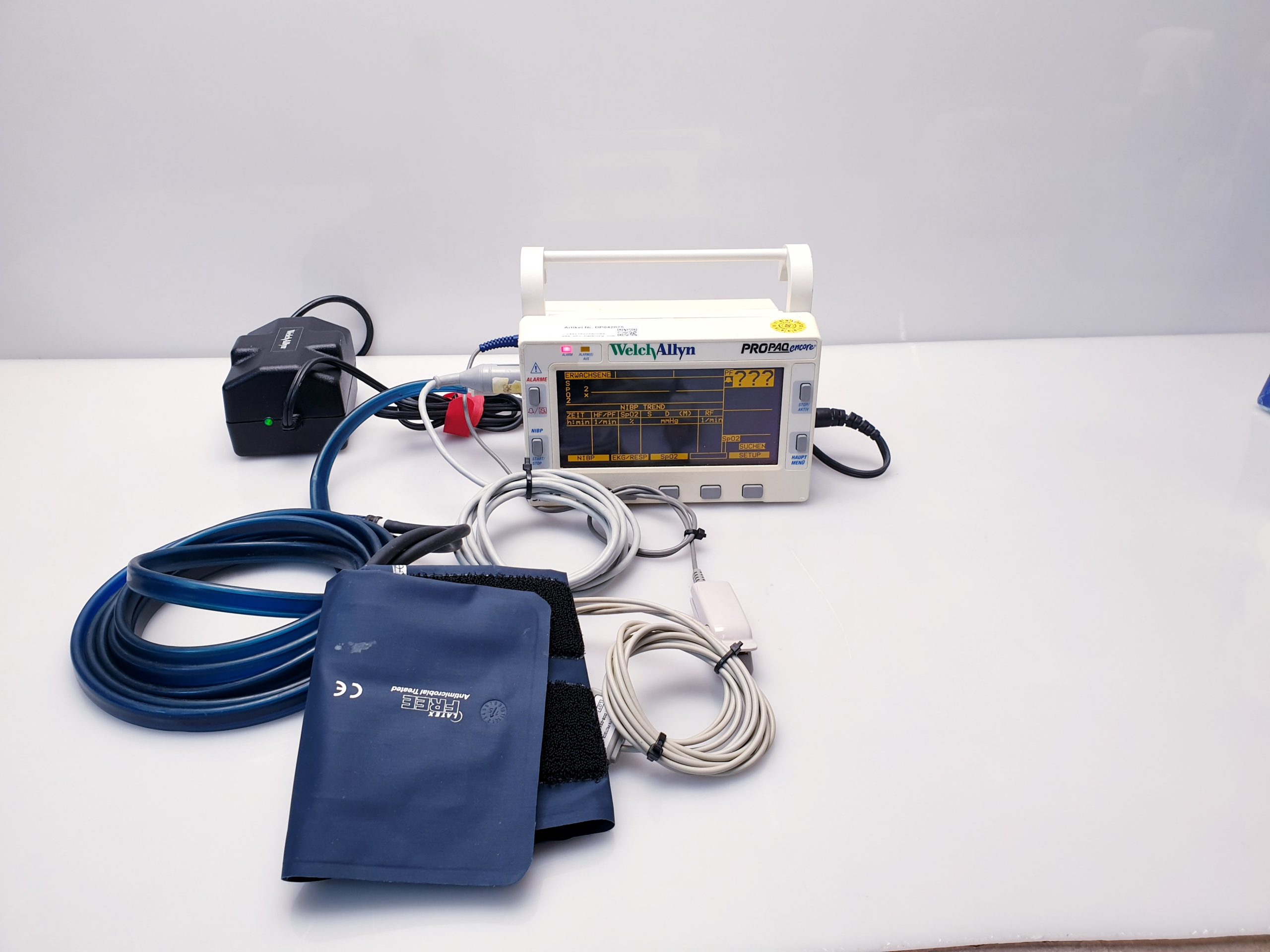 Welch Allyn propaq Encore 202EL Multi Parameter Patient Monitor EKG – SpO2 und NIBp