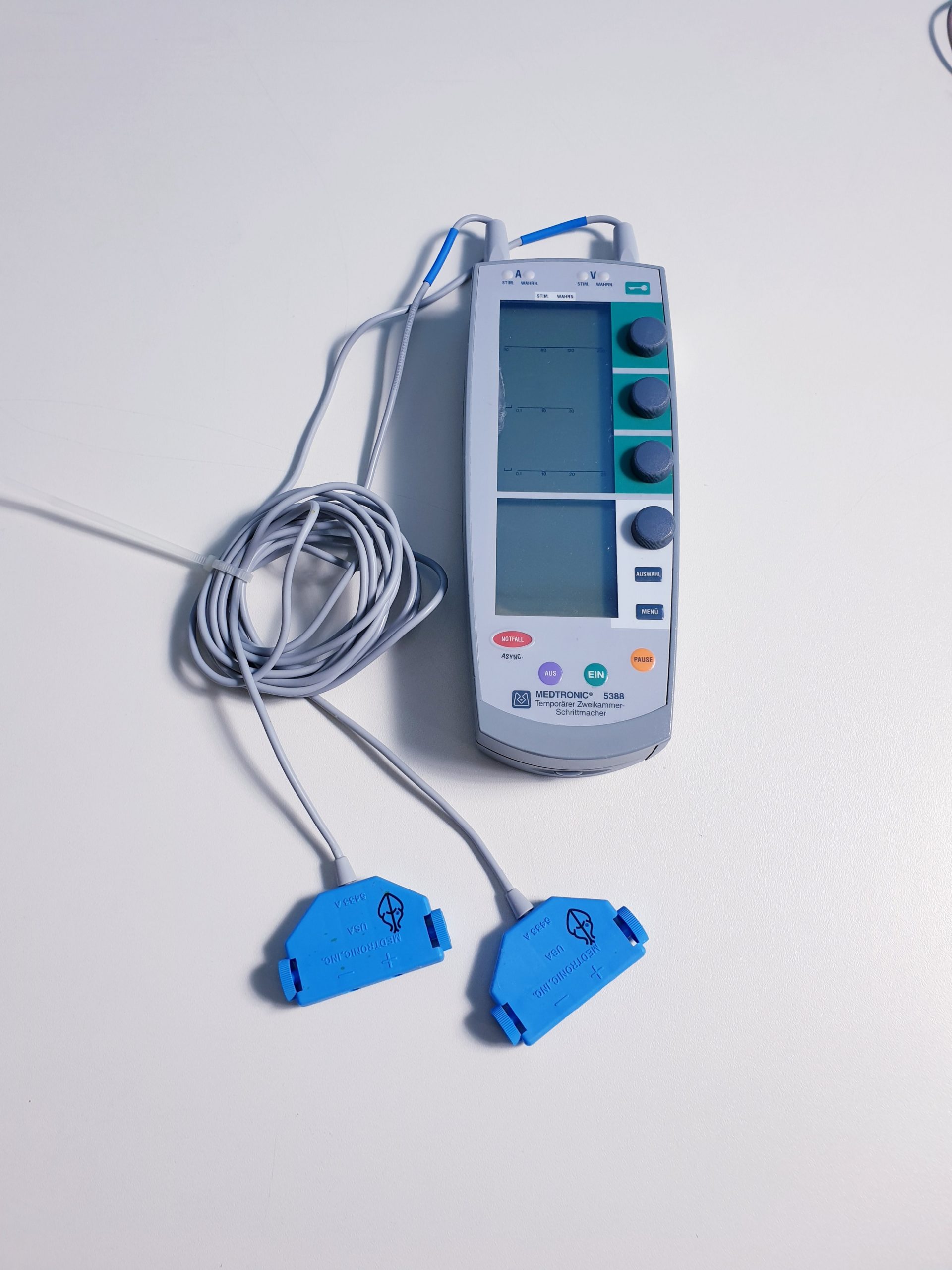 MEDTRONIC 5388 ZWEIKAMMER-SCHRITTMACHER DUAL CHAMBER TEMP PACEMAKER