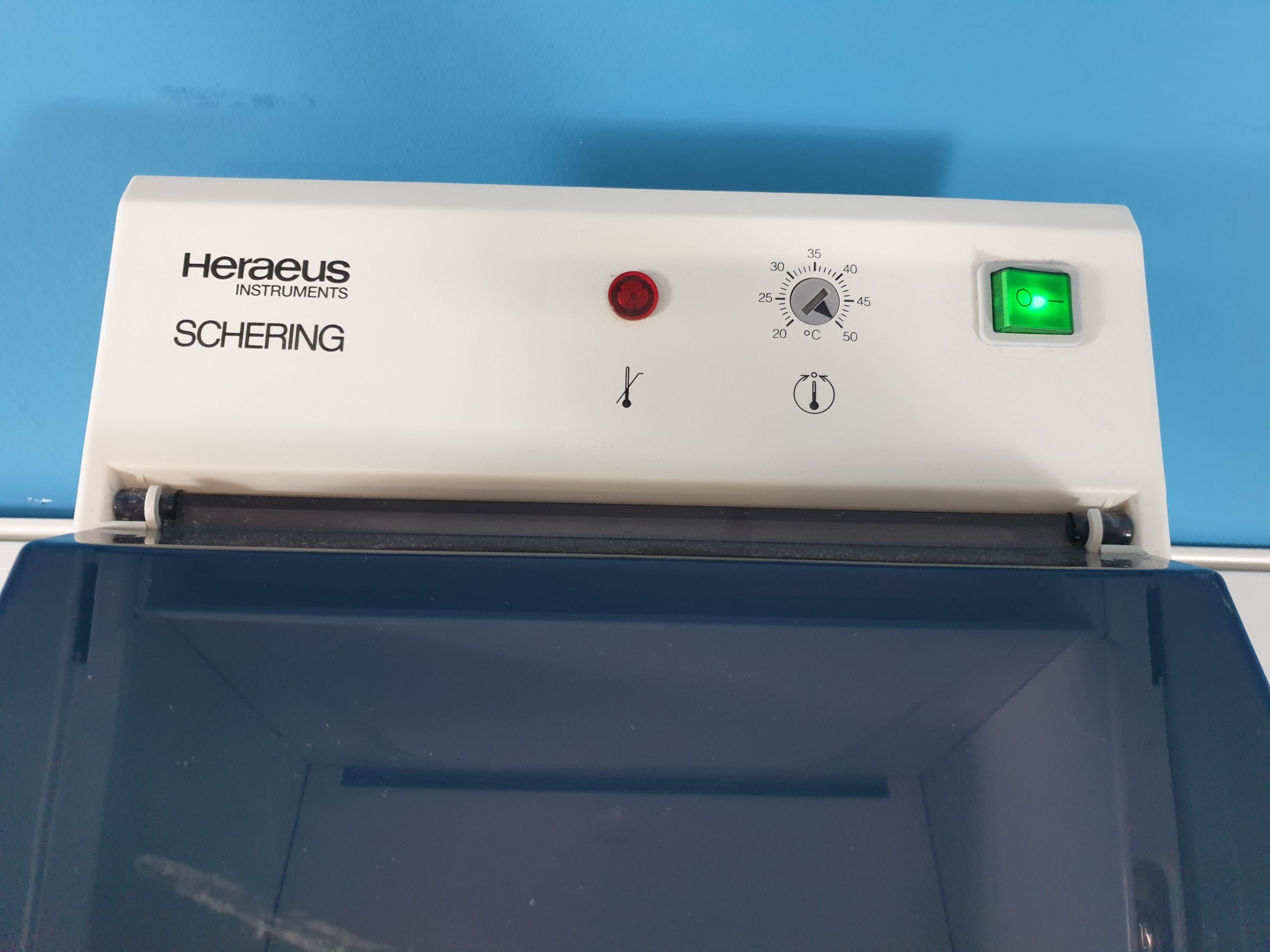 Heraeus B15 Wärmeschrank Umluft-Brutschrank 20-50°C