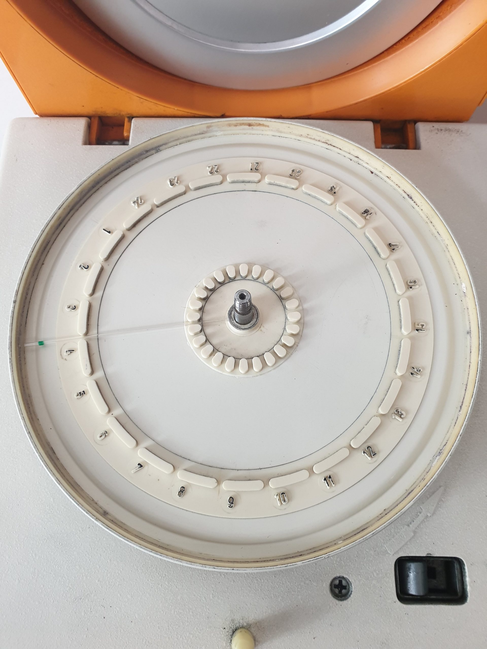Hettich Haematokrit 2010 Zentrifuge