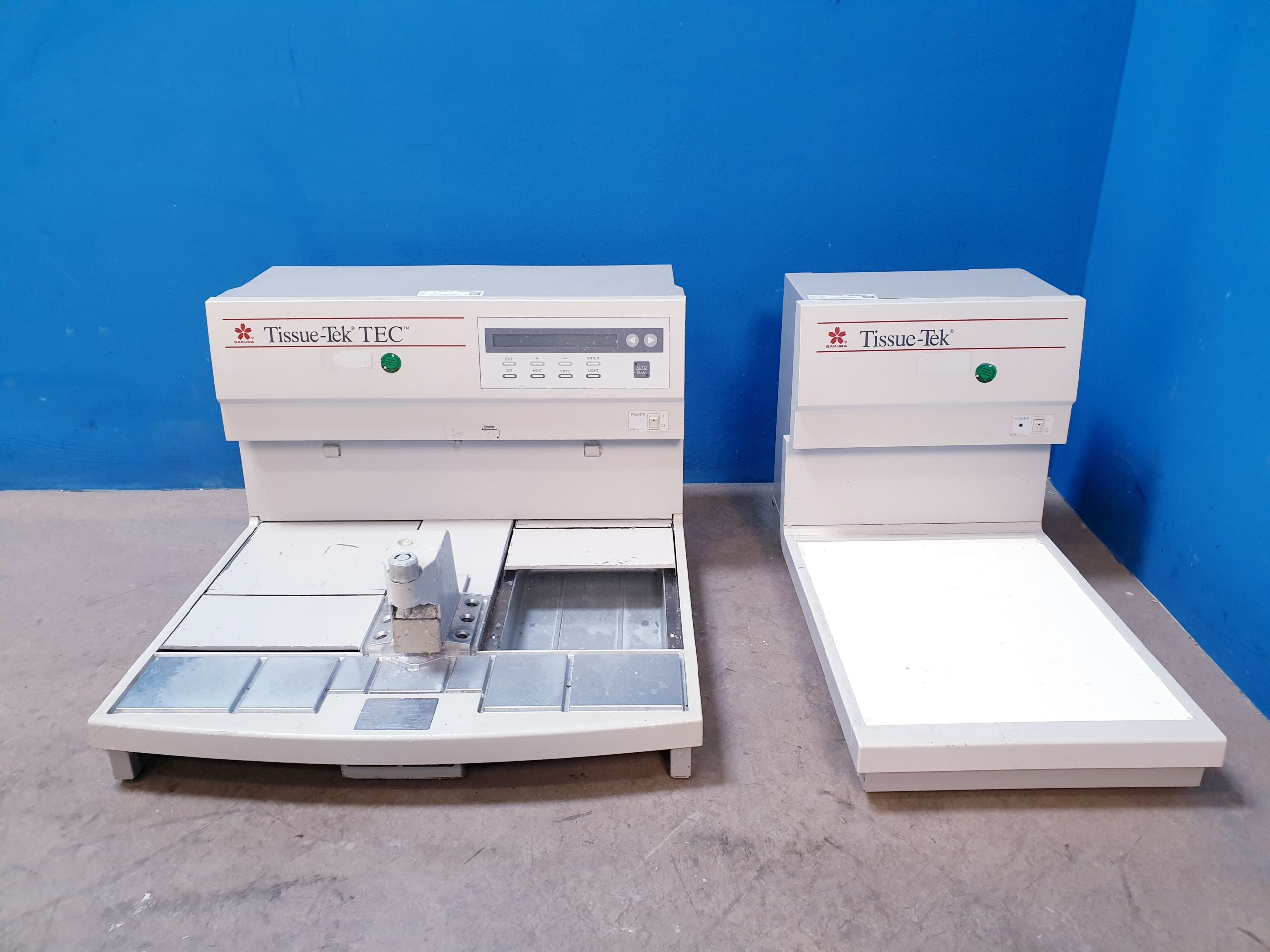 SAKURA Tissue-Tek TEC 5