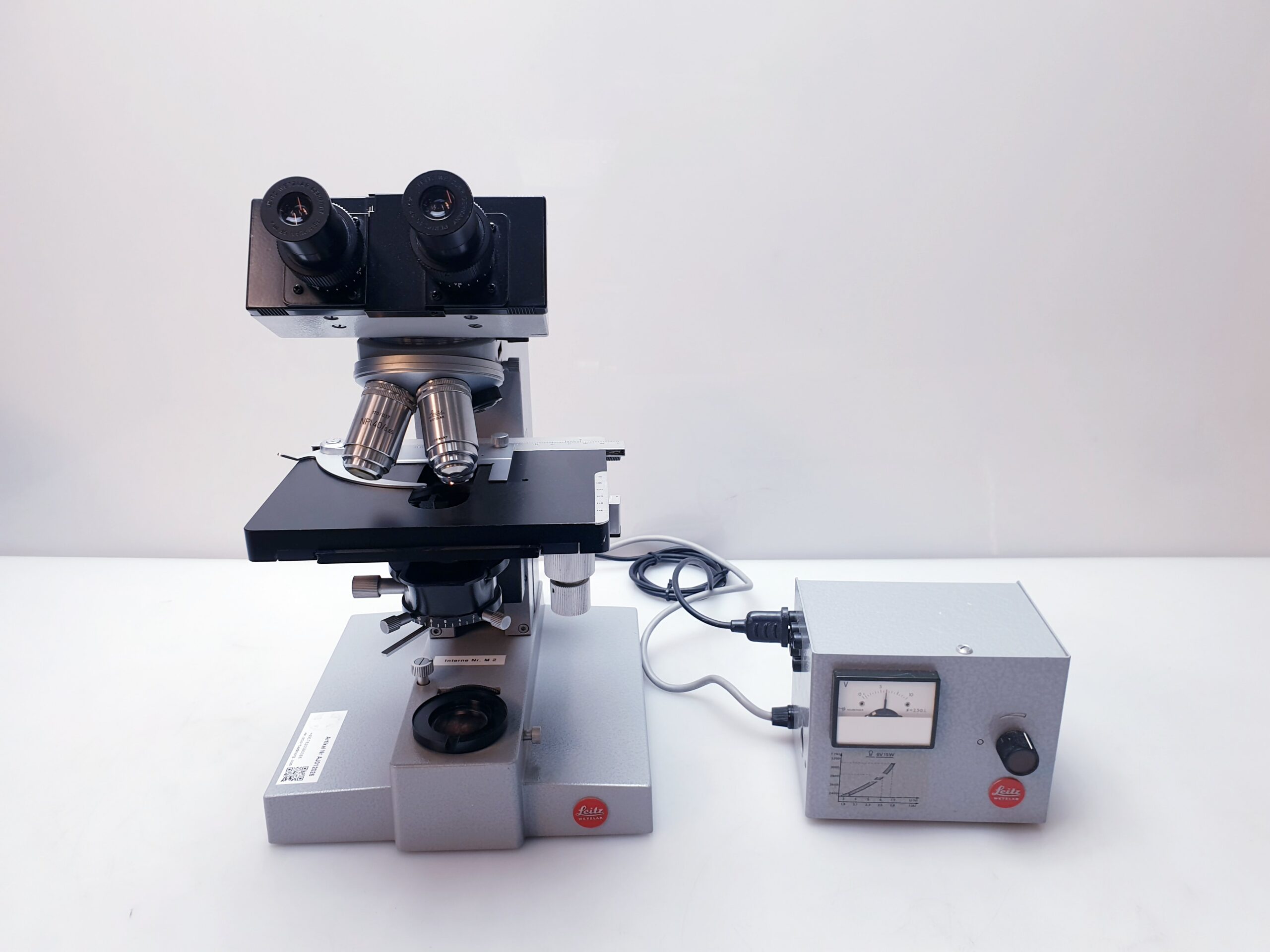 Leitz Wetzlar Microscope + Transformator 301-211.001
