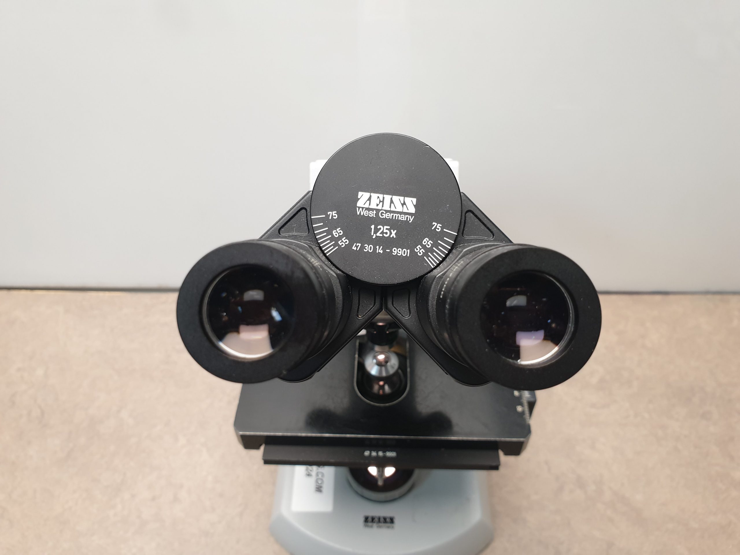 Carl Zeiss 47 30 14-9901 Mikroskop