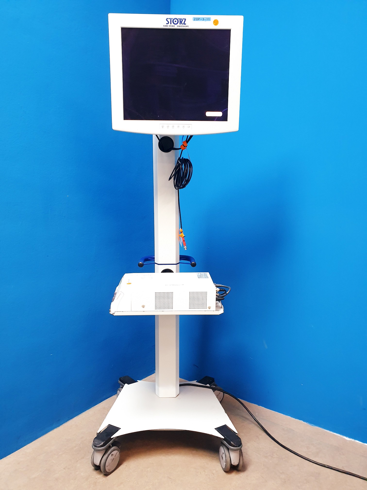 Karl Storz 20020025 Monitorträger mit SC-SX19-A1A11 Monitor und UP-25MD Printer Fahrbar