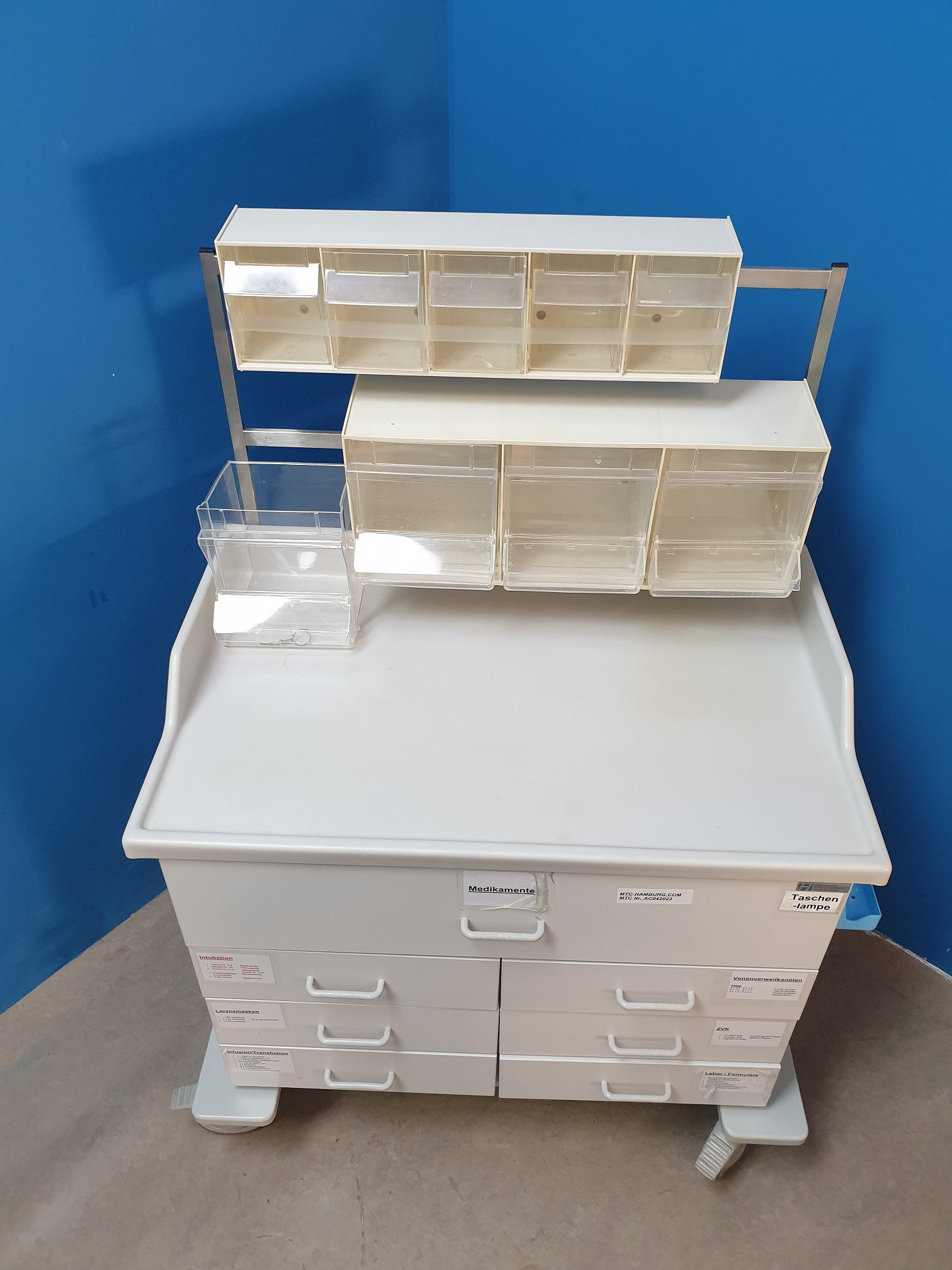 Maquet , Arztschrank Verbandsmittelwagen Medizinschrank – rollbar