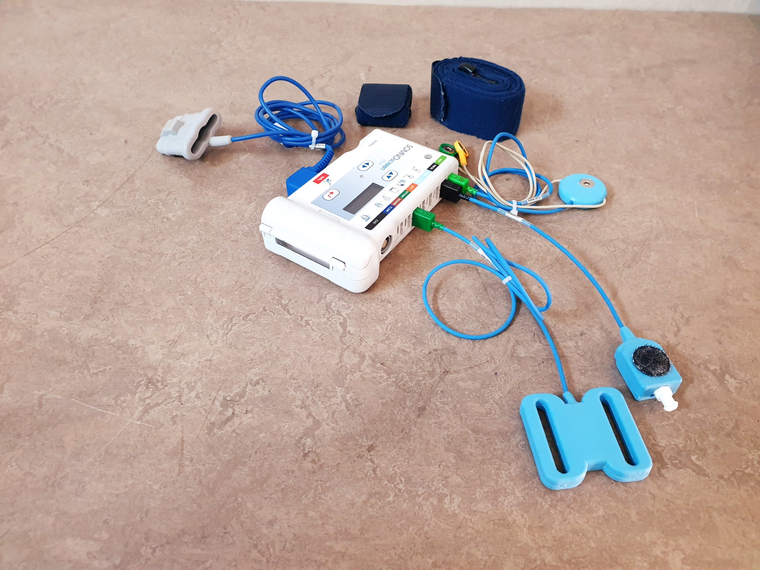 Somno Medics SOMNOscreen Plus PSG Polysomnographic System + Zubehör + Tragetasche – —
