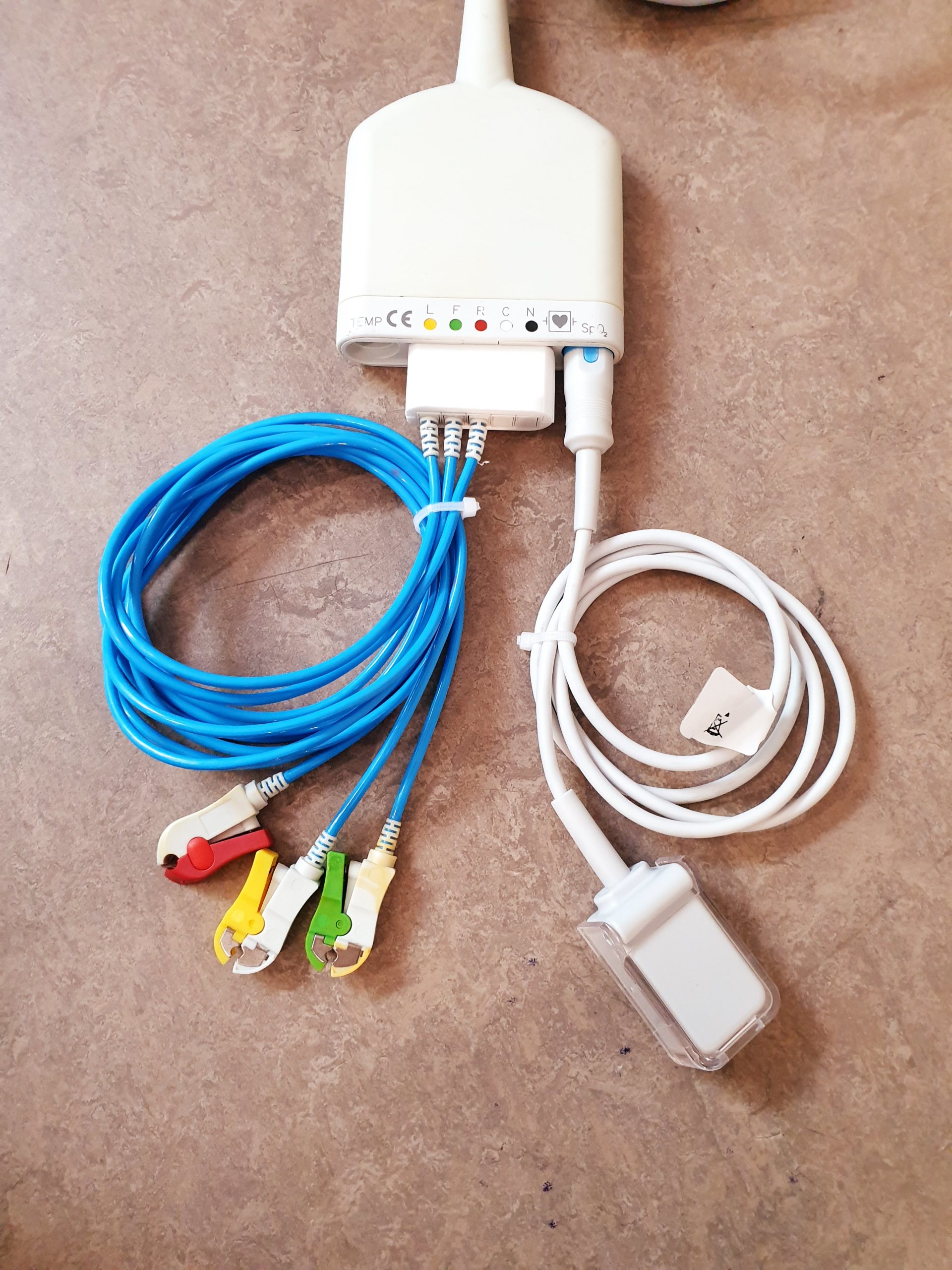 Dräger Infinity Delta Patientenmonitor mit Zubehör