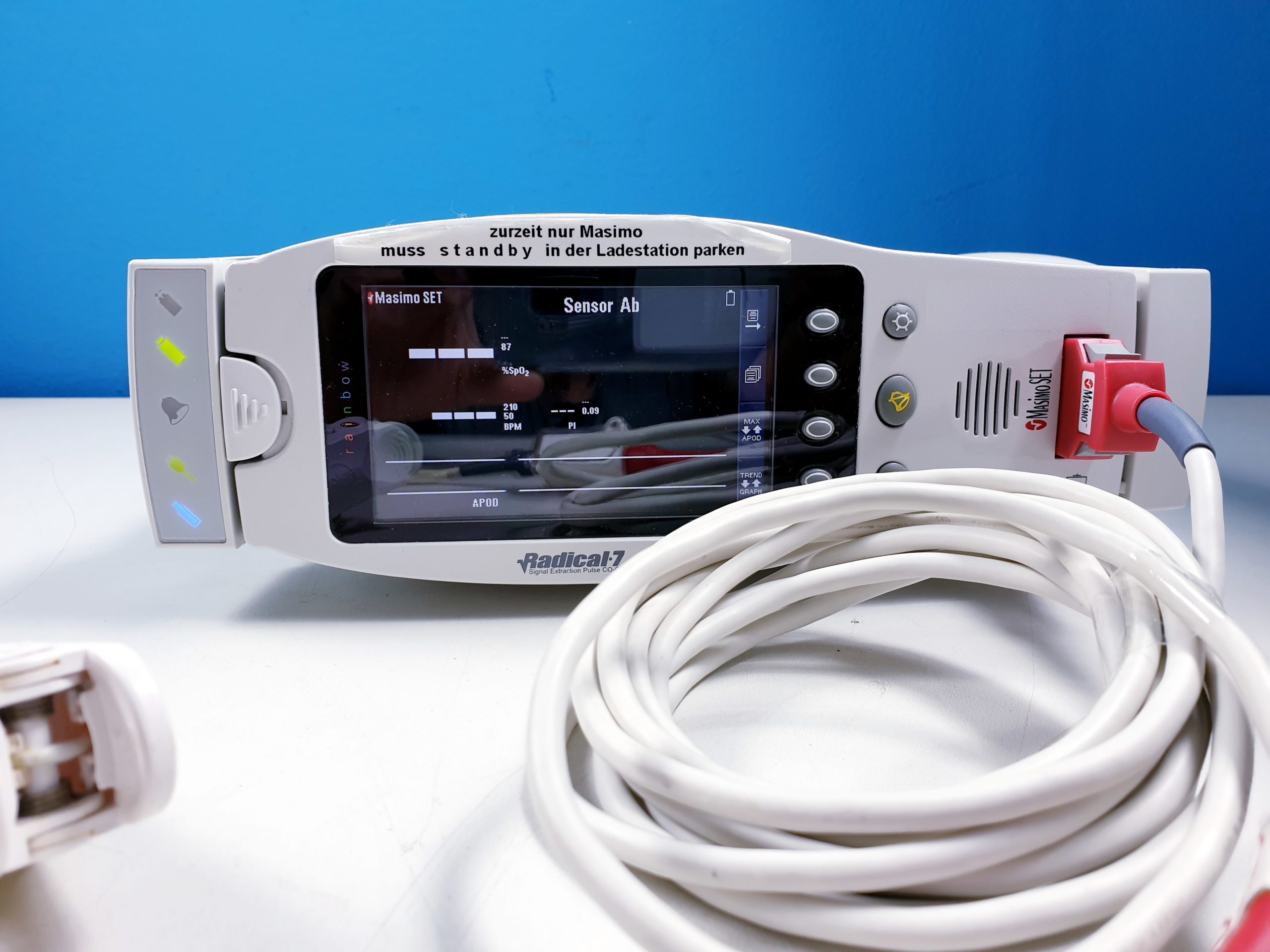 Masimo Radical 7 Rainbow / Radical-7 SpO2 Monitor mit Sensor