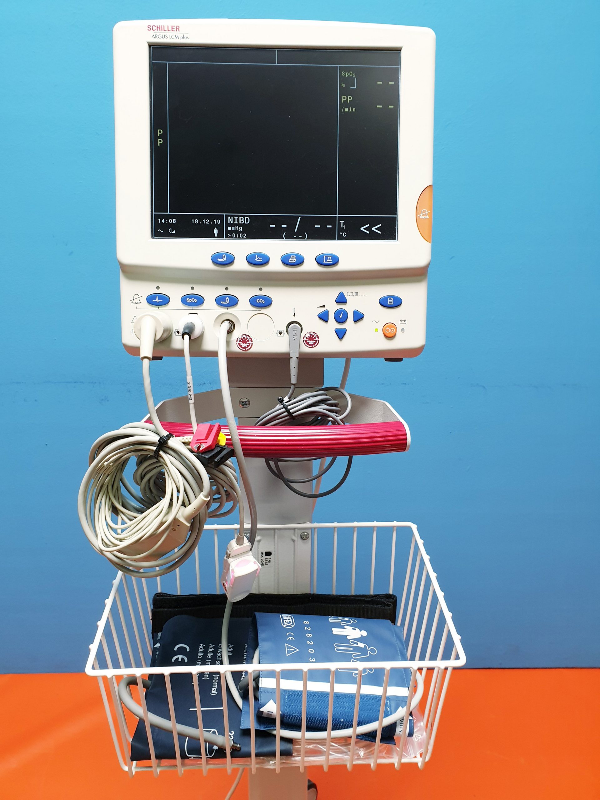 Schiller Argus LCM plus Überwachungsmonitor // Patientenmonitor fahrbar