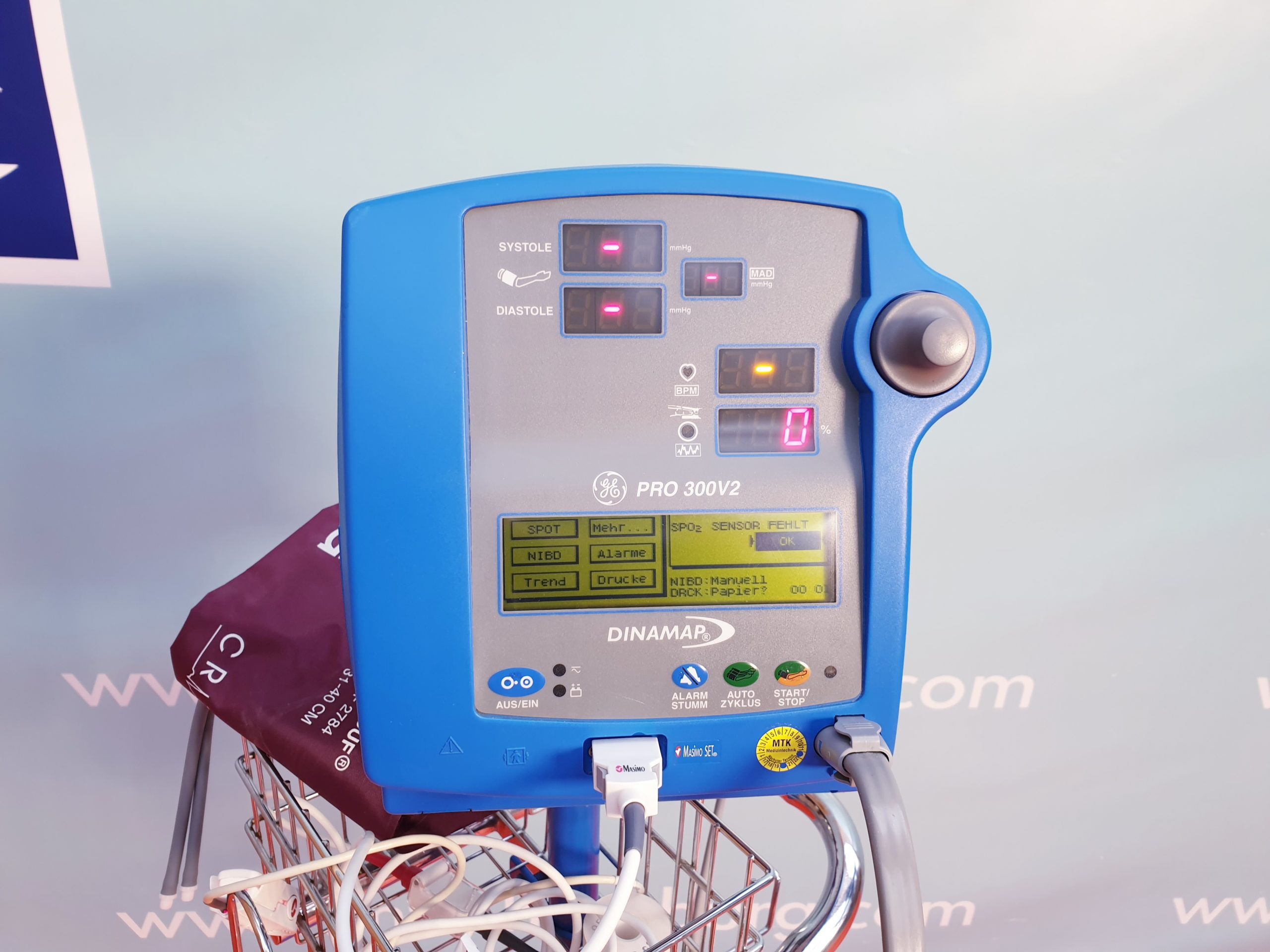 Critikon DINAMAP Pro 300V2 Überwachungsmonitor //