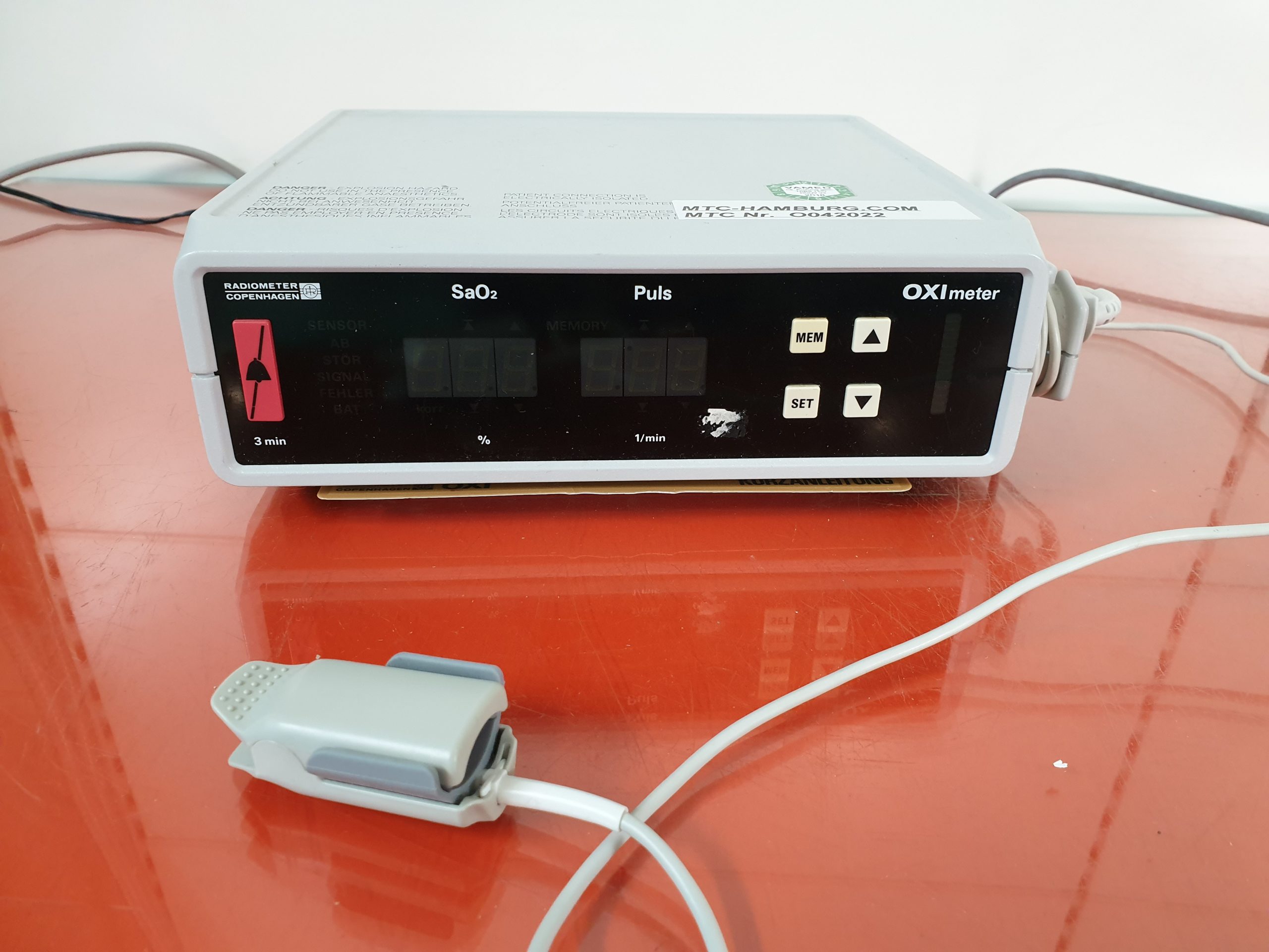 Radiometer Copenhagen OXImeter OXI3 mit SpO2 Sensor