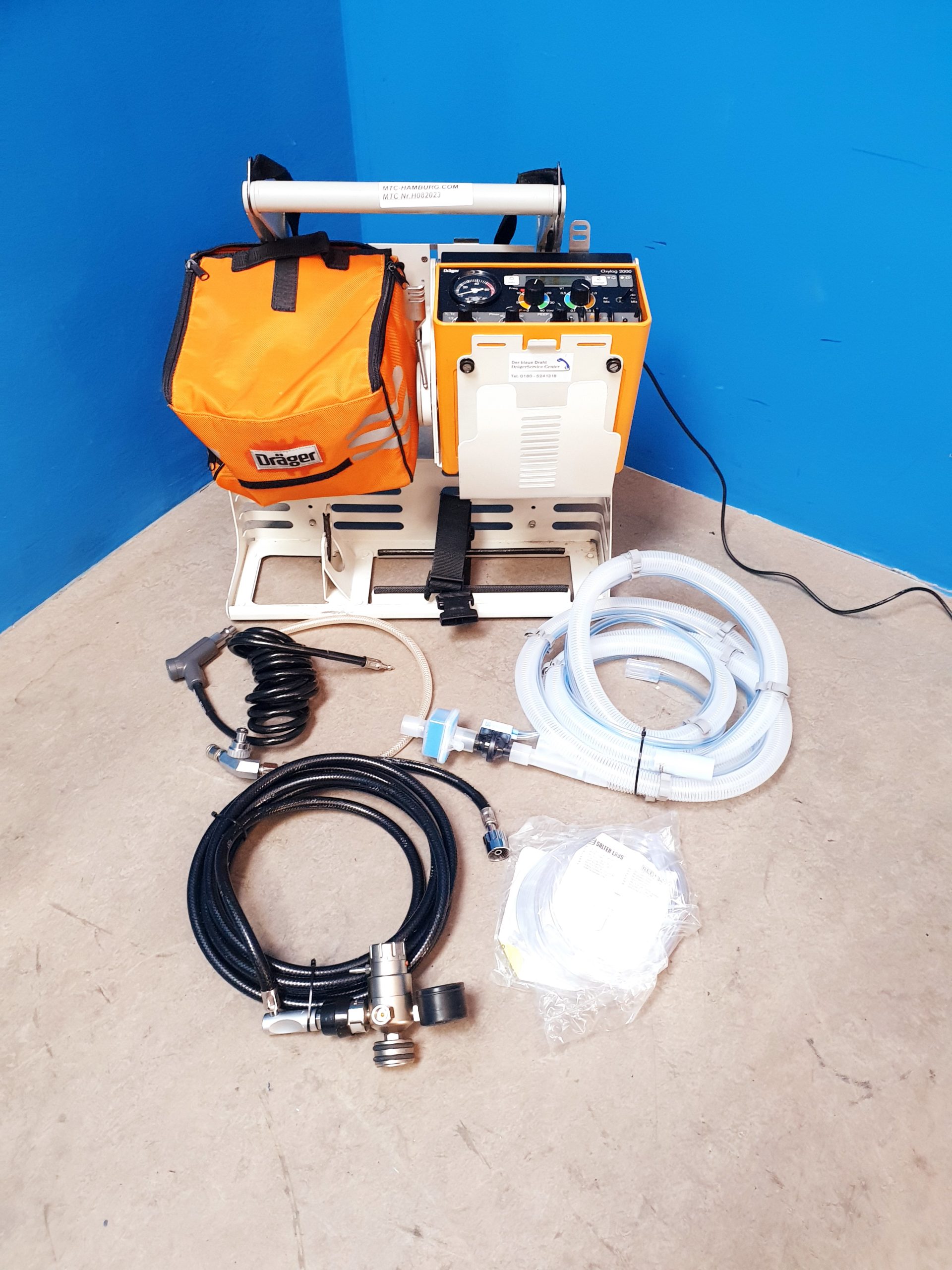 Dräger // Draeger Oxylog 2000 S:W 3.10 Beatmungsgerät / Emergency Ventilator mit Zubehör