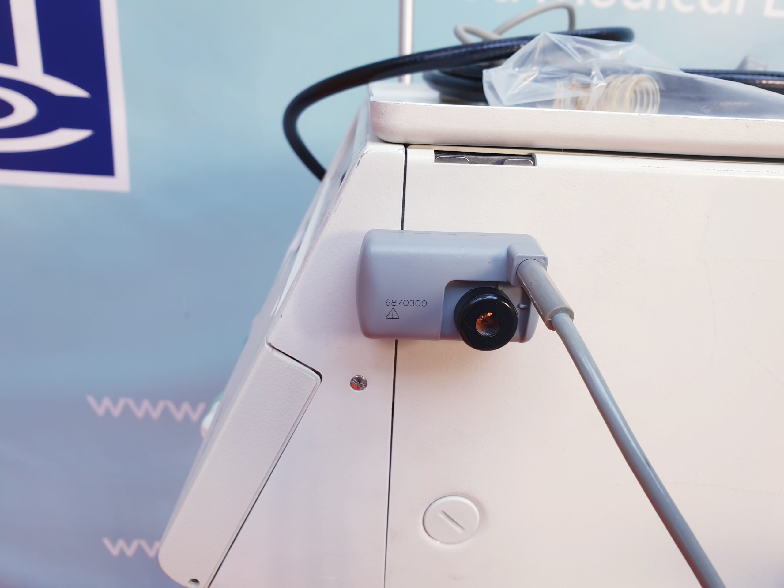 Dräger Evita 2 Cap Beatmungsgerät mit CO2 Sensor