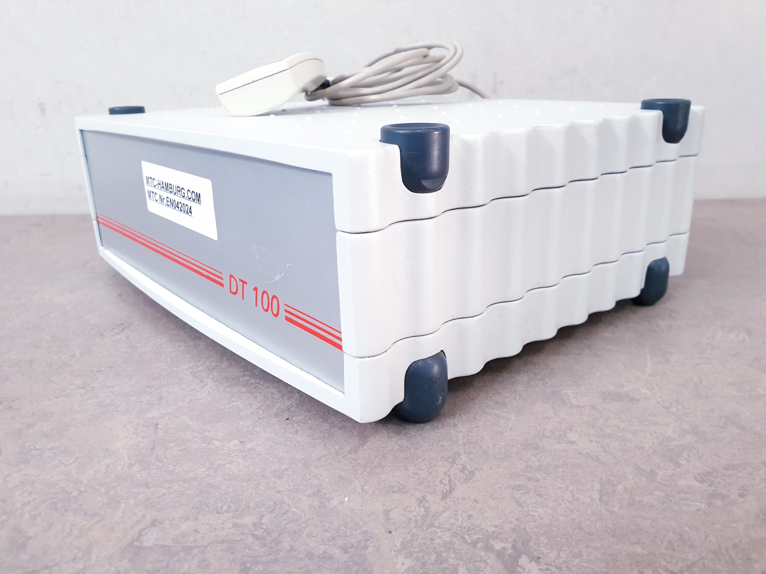 Strässle DT100 – Elektroden-Sauganlage