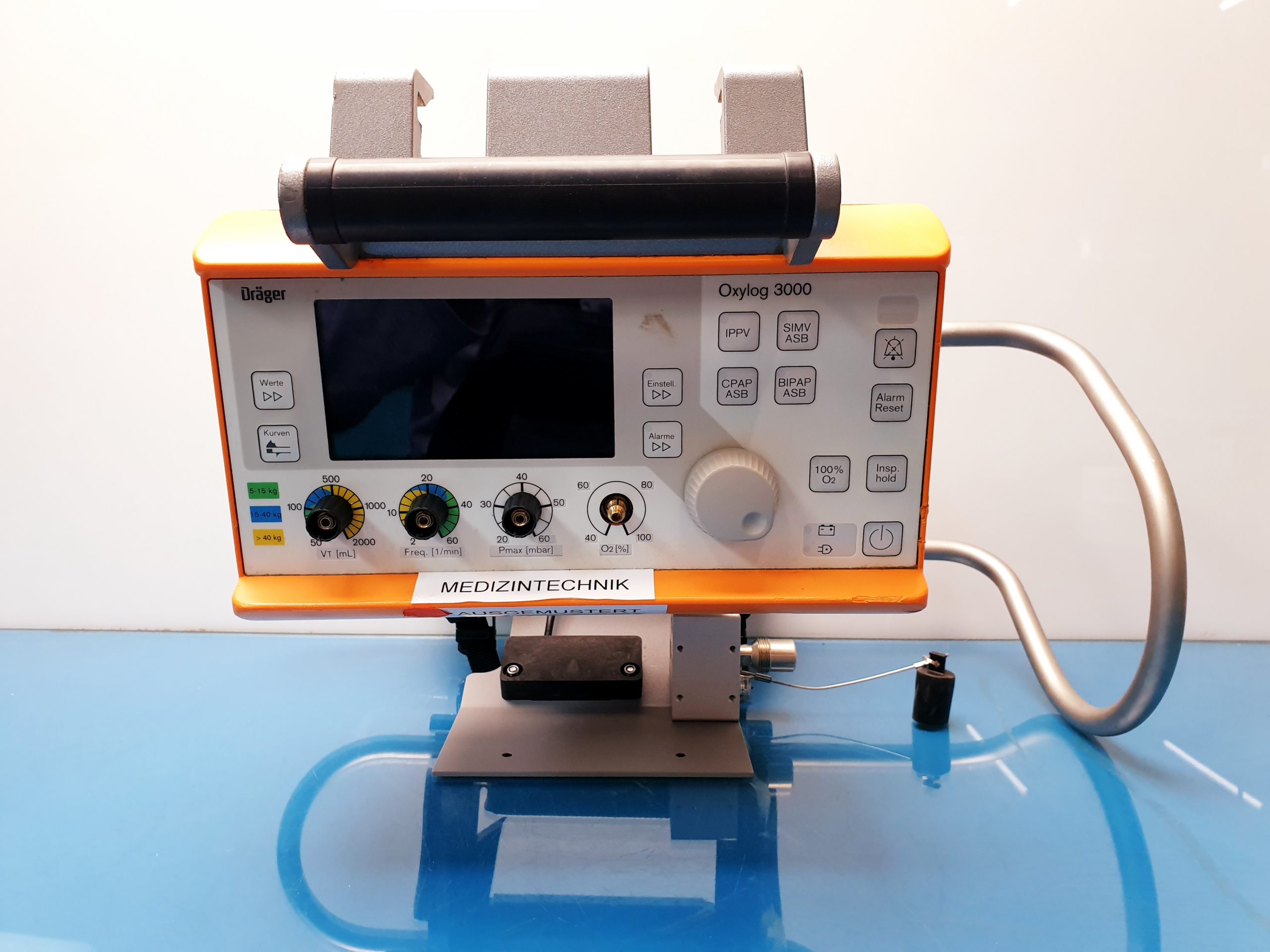 Dräger – Oxylog 3000 – Notfallbeatmungsgerät Defekt