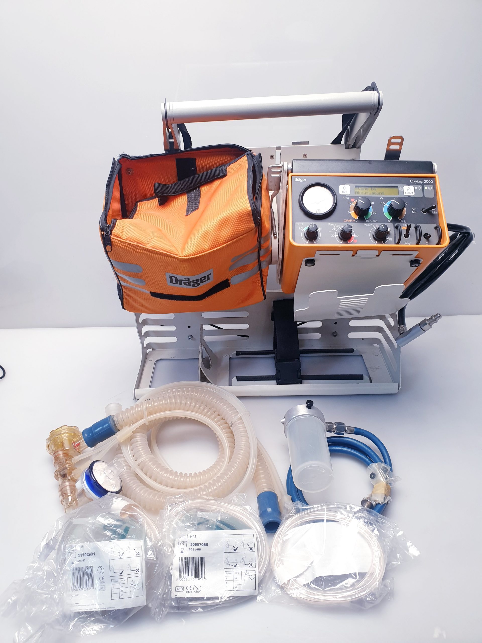 Dräger Oxylog 2000 Notfallbeatmungsgerät mit Zubehör