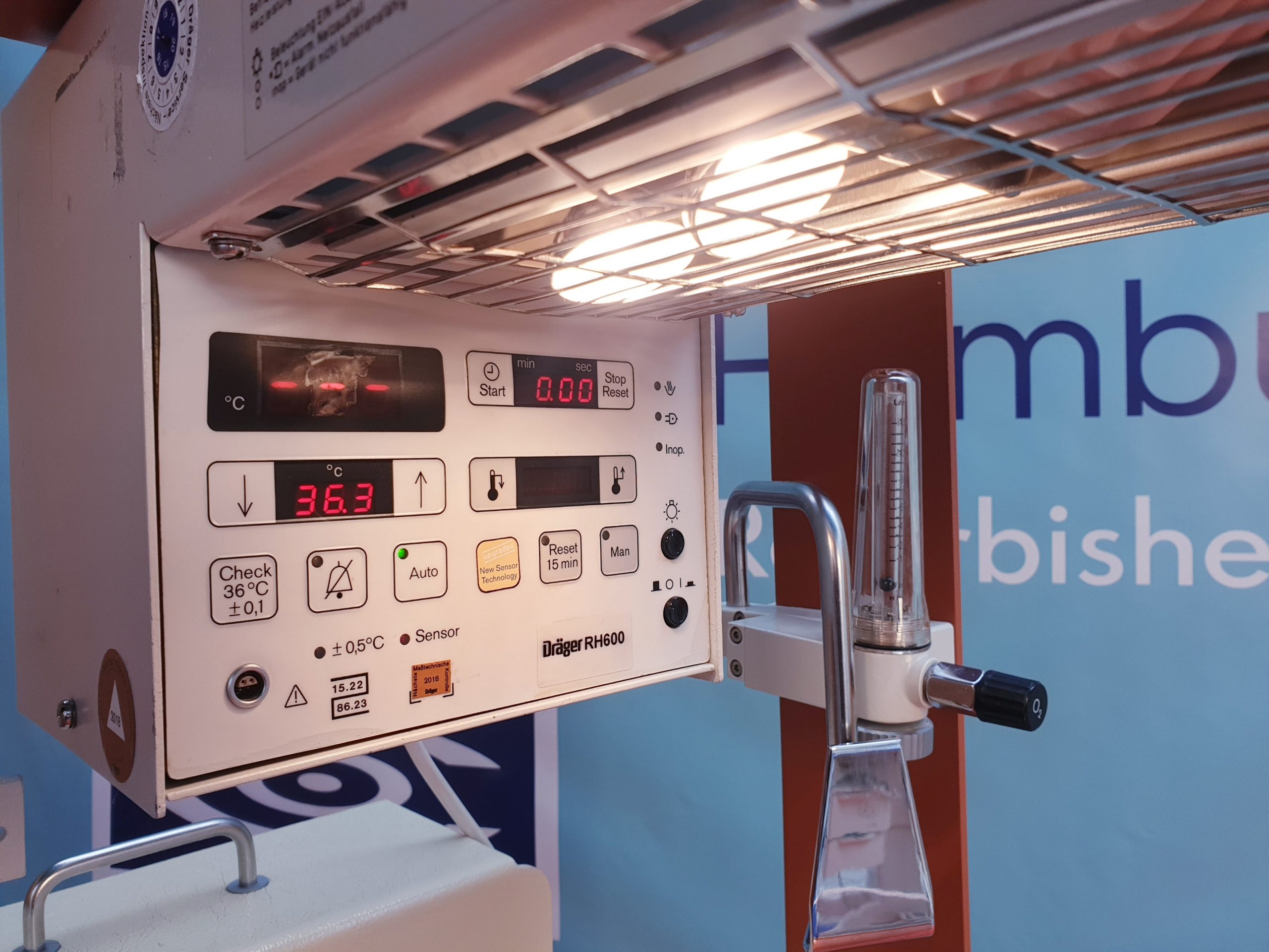 Dräger // Draeger PP 800 // PP800 Reanimationseinheit Wärmebettchen für Neugeborene mit Dräger RH600 Strahler und Babymix 2